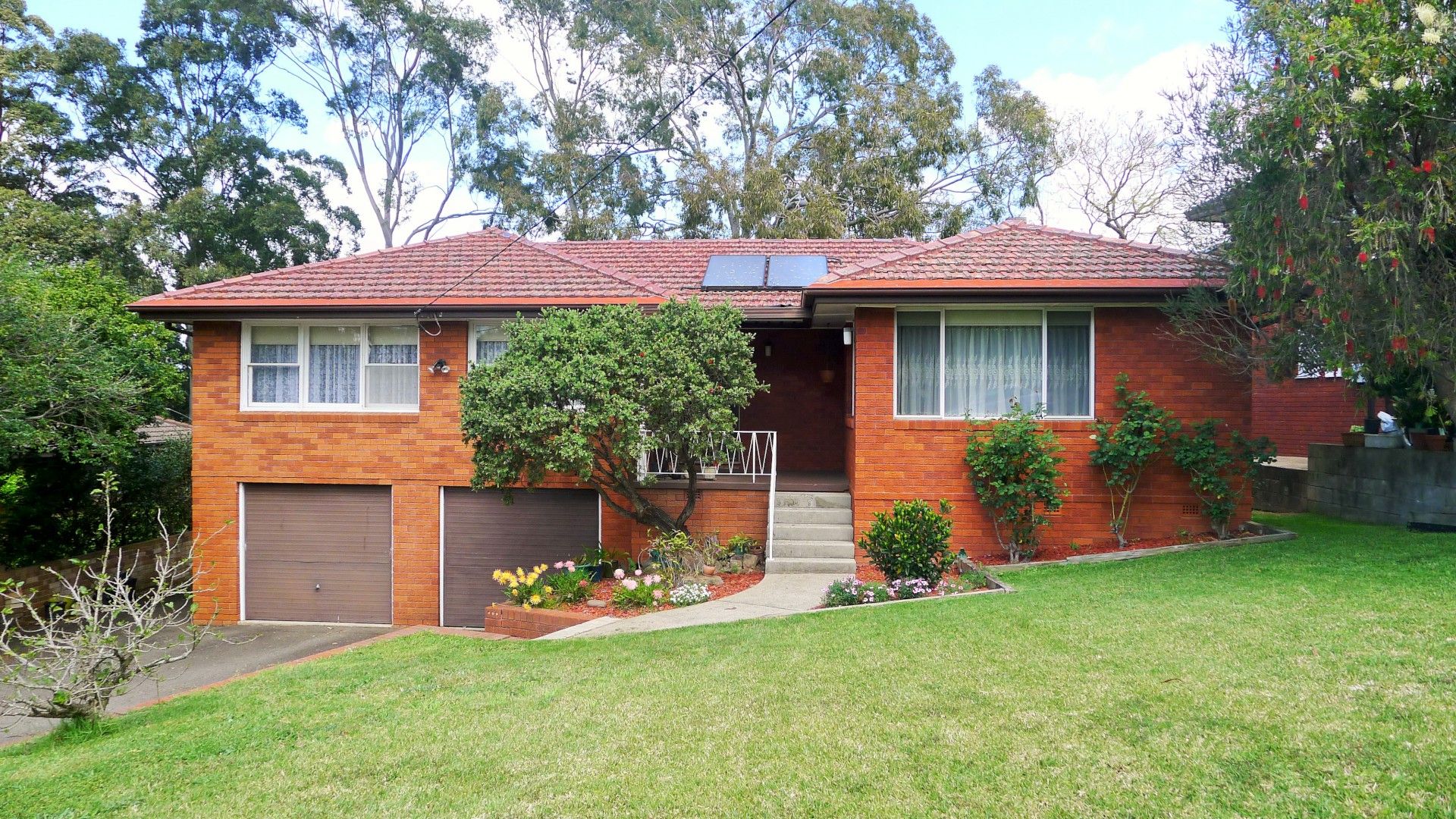 32 Rondelay Drive, Castle Hill Gilmour Property Agents