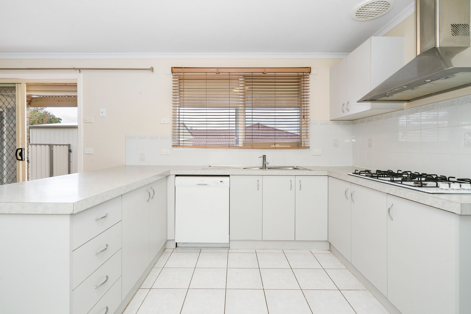 Real Estate For Lease 5 Pater Close Narre Warren , VIC