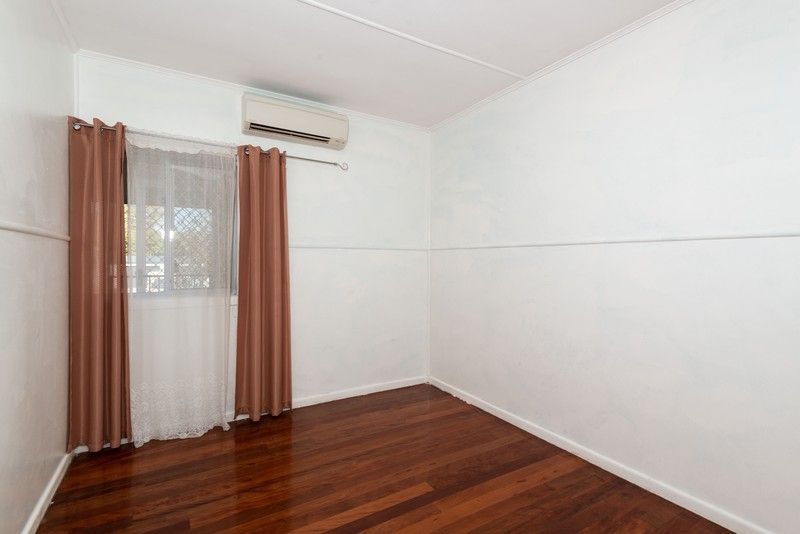 Real Estate For Lease 80 Eversleigh Road Scarborough , QLD