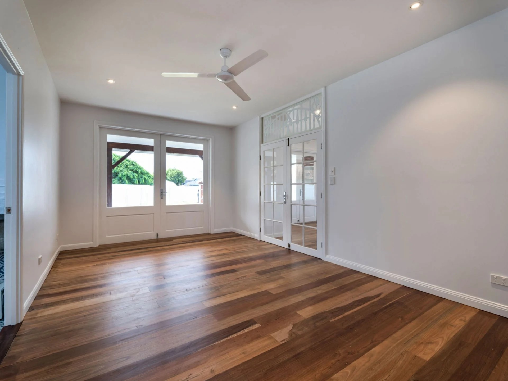 4 Elgin Crescent, SORRENTO Amir Prestige Group