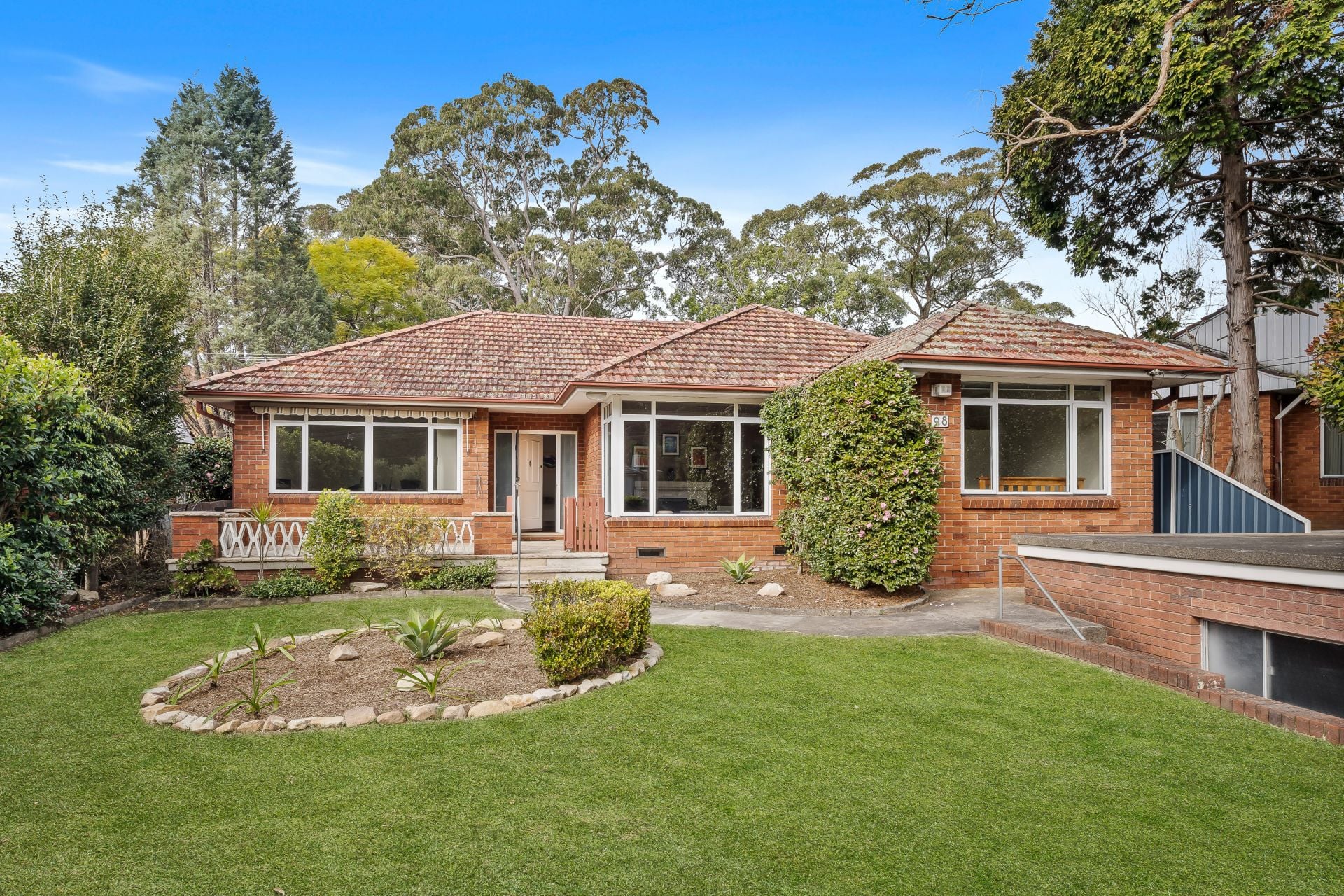 98 Ryde Road, Pymble Lorimer Estate Agents