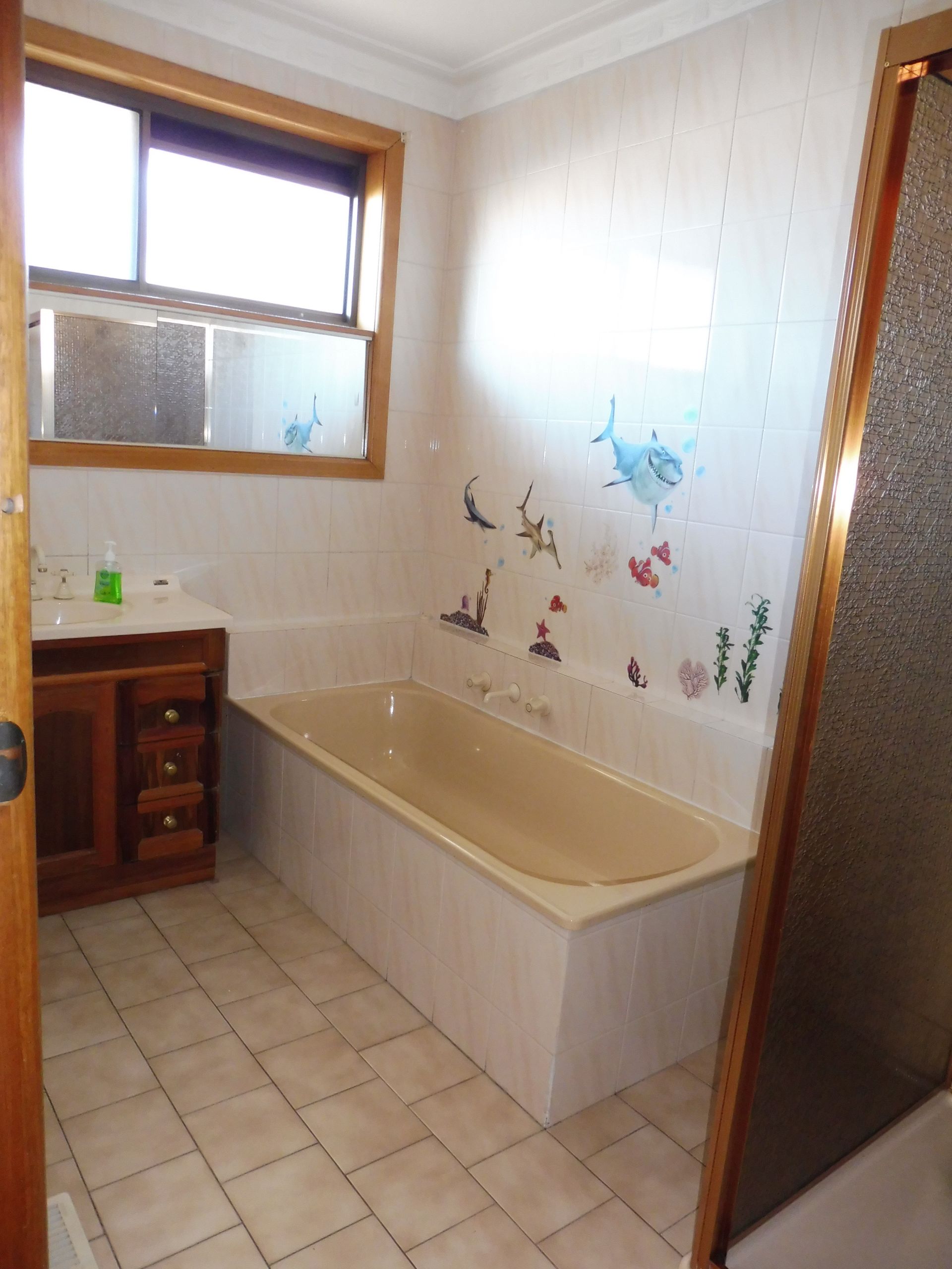 Real Estate For Lease 35 Stonehaven Drive Thomastown , VIC