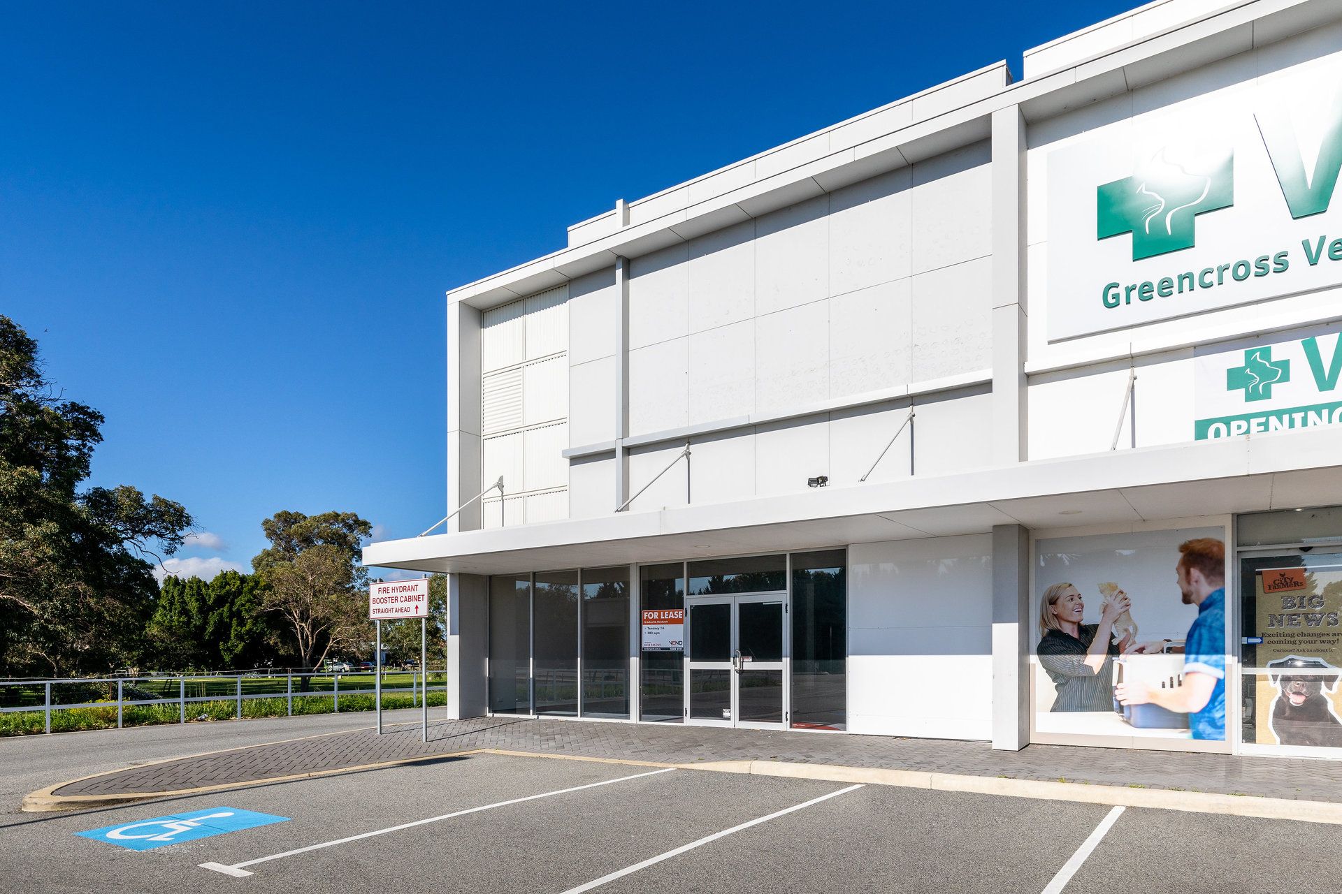 1A/216 Lakes Road, Mandurah H.& N. PERRY