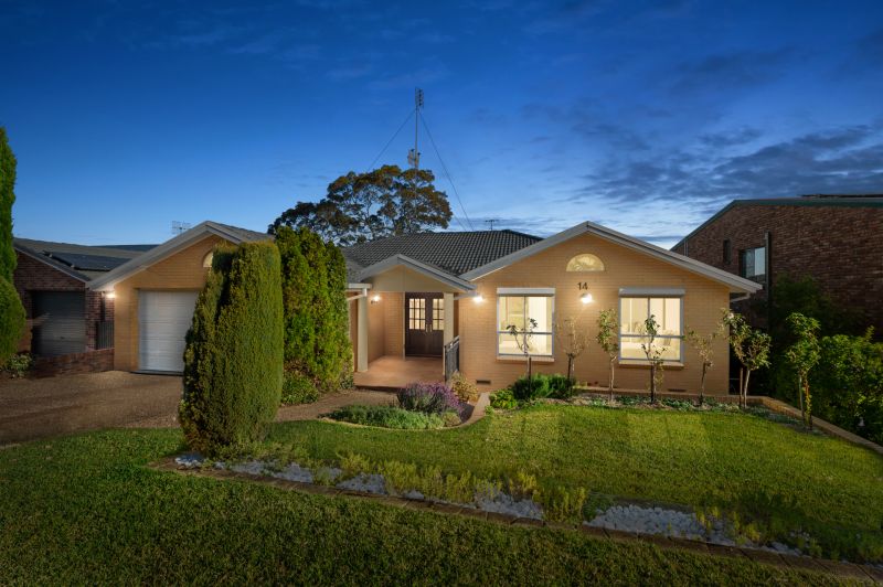Real Estate For Sale 14 Grovelake Close Eleebana , NSW