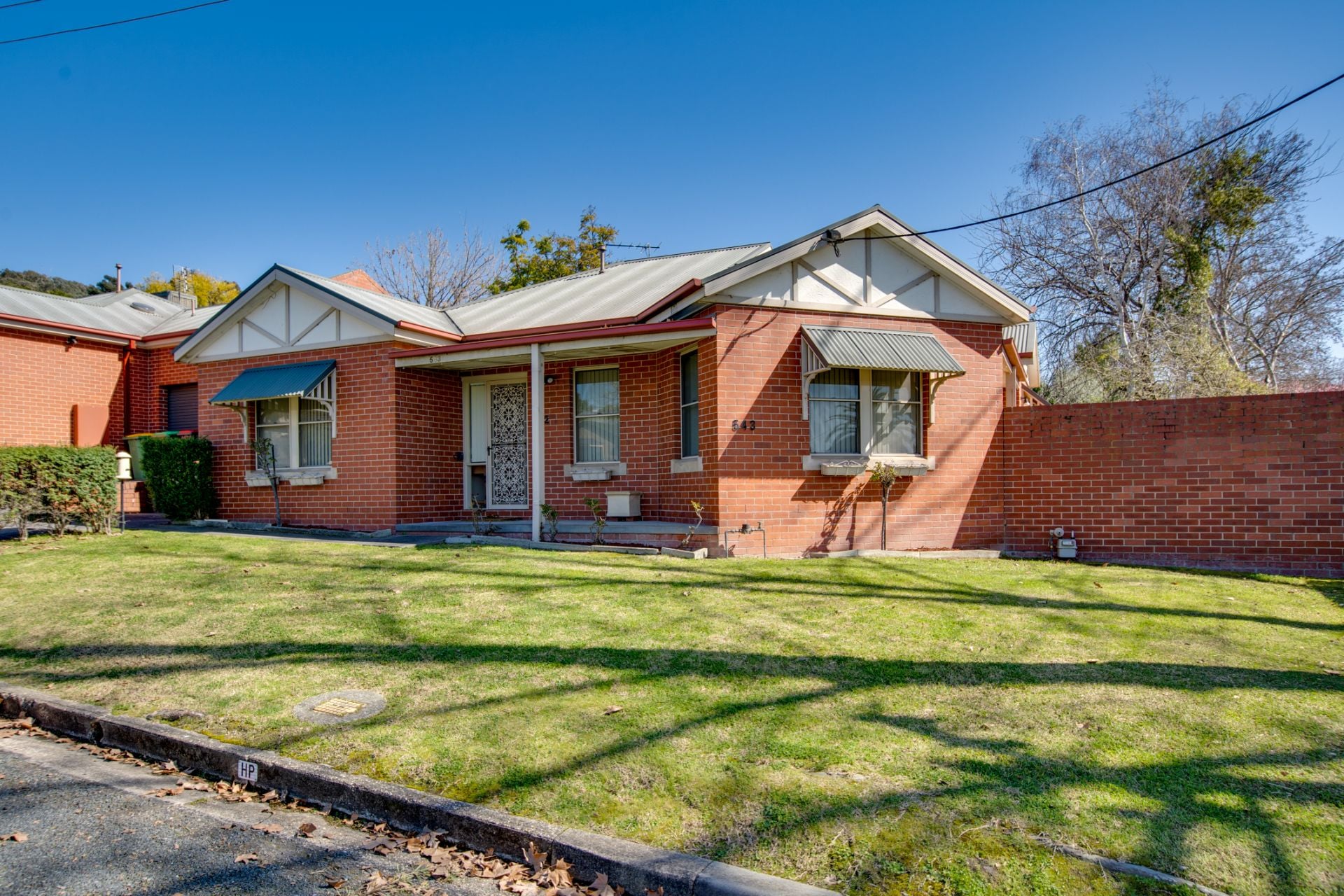 2/543 Paine Street, Albury Rudy Yonson Real Estate