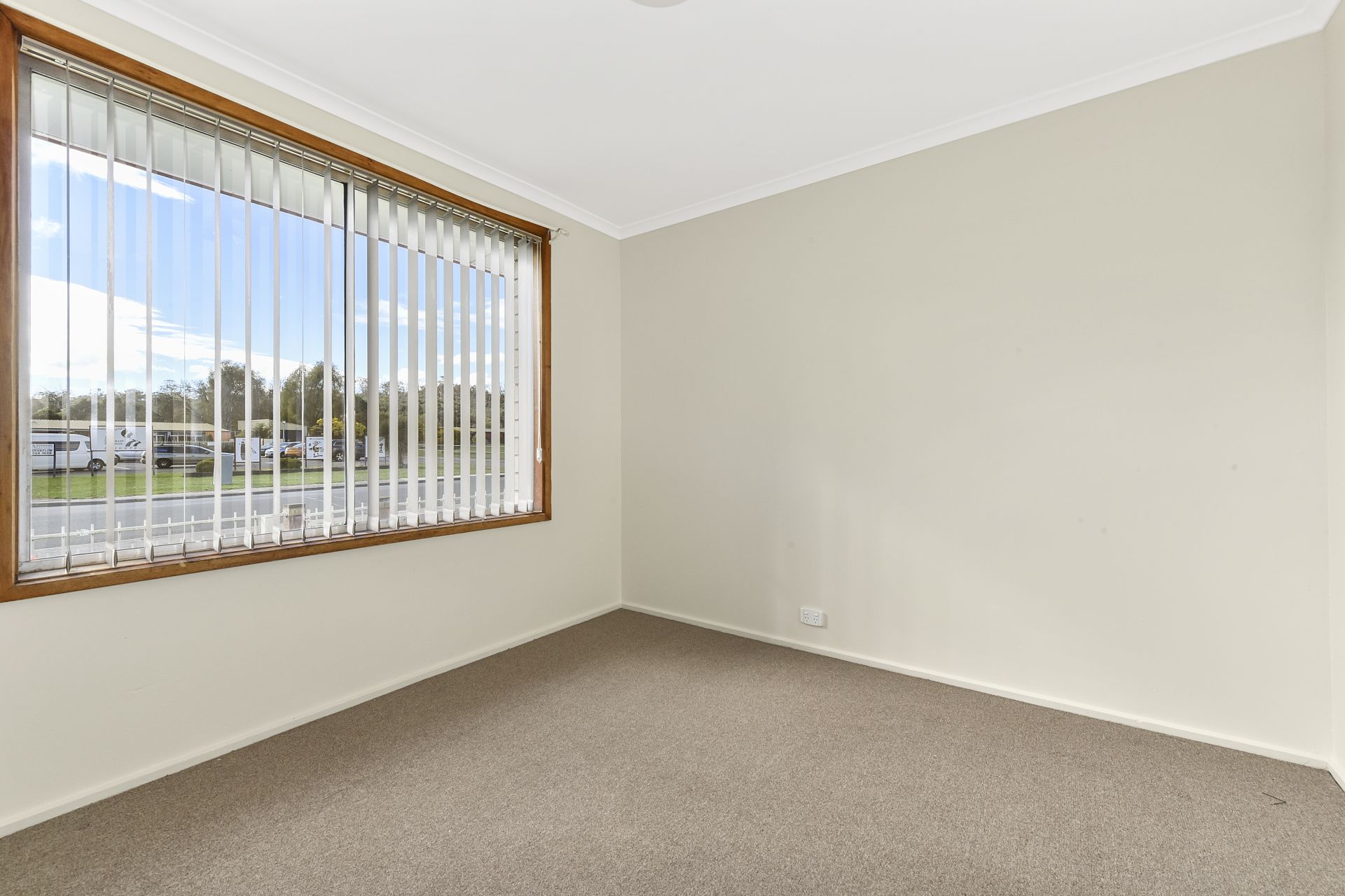 10 Prossers Forest Road, RAVENSWOOD Living Here Launceston