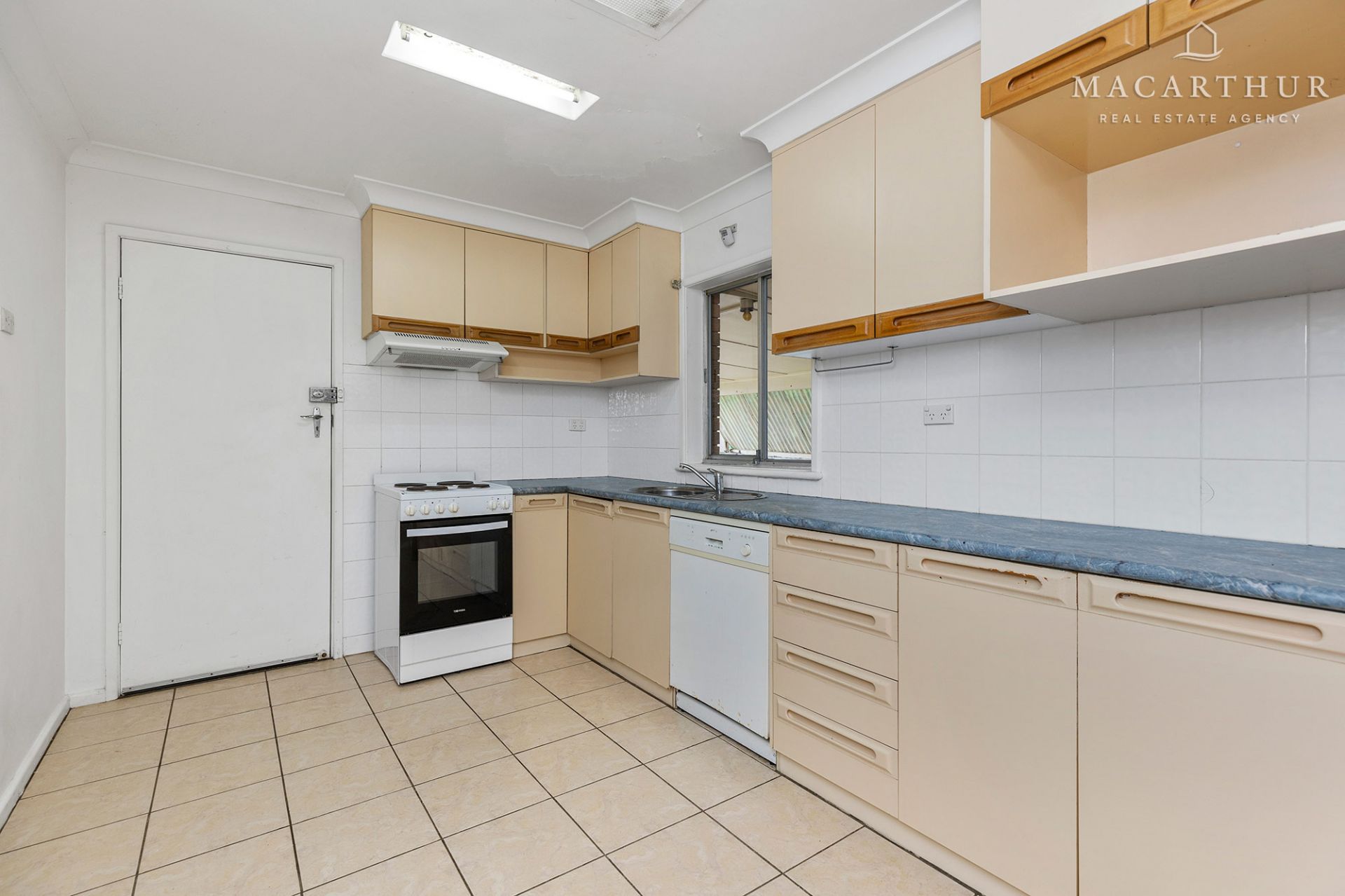 7 Martin Street, Tolland Macarthur Real Estate Agency