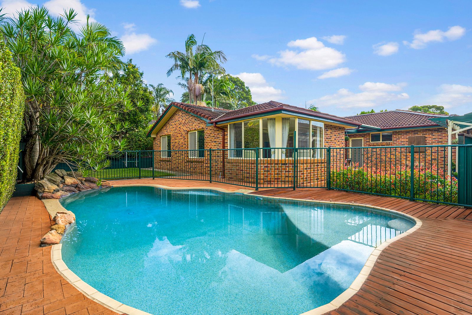 Real Estate For Sale 51 Bundanoon Road Woronora Heights , NSW