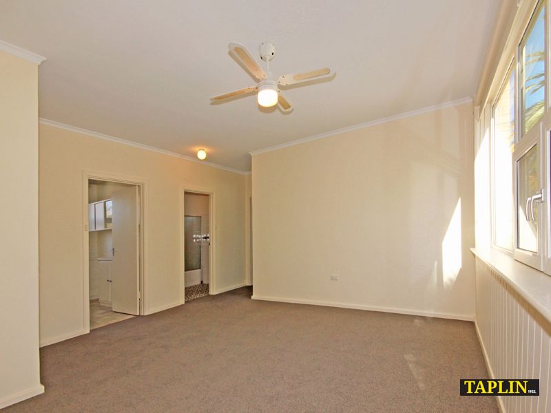 10/18 Robert Street, Glenelg South Taplin Real Estate