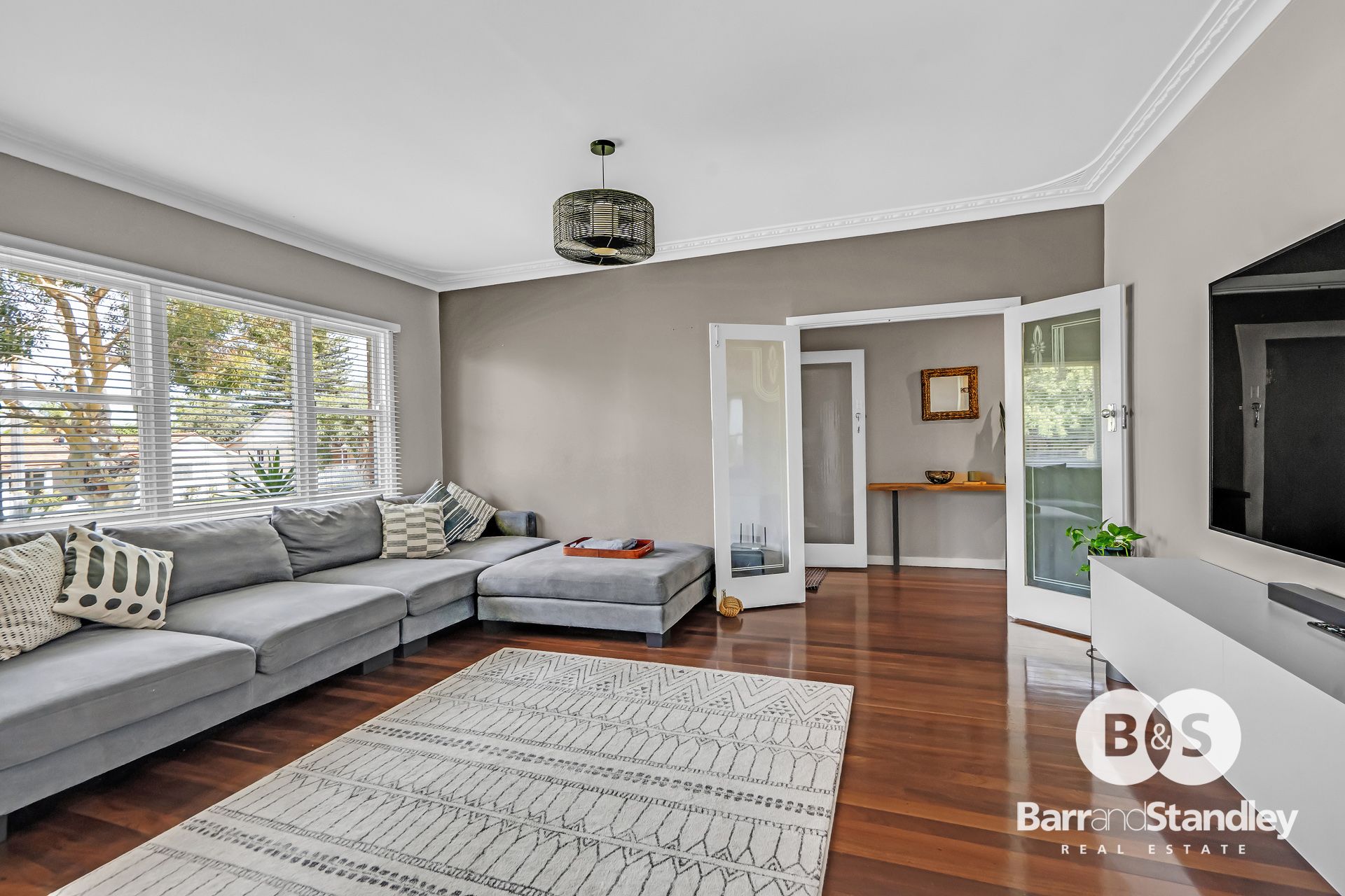 11 Willoughby Street, SOUTH BUNBURY Barr and Standley Real Estate