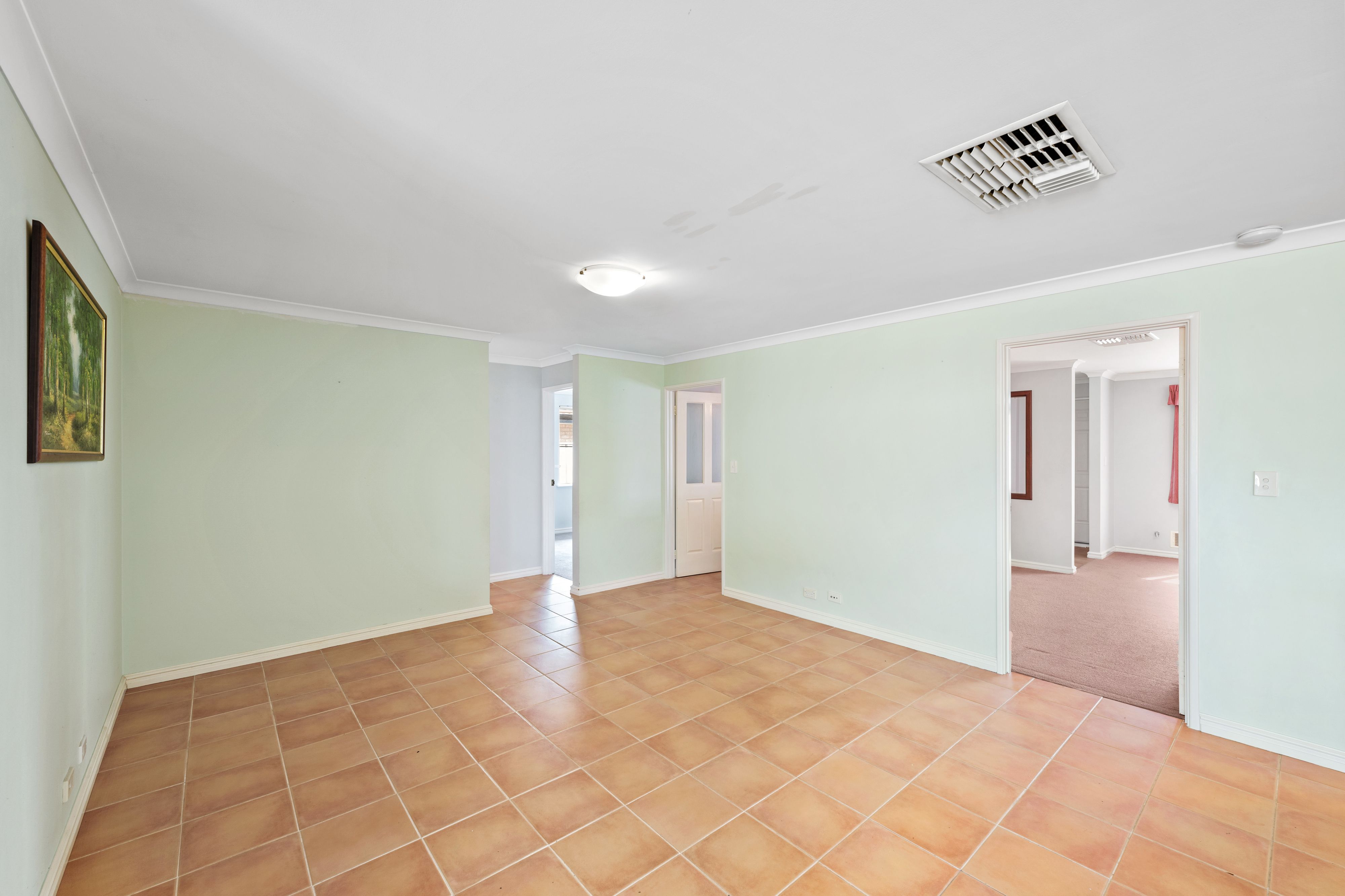 Real Estate For Sale 8 Pinewood Walk Canning Vale , WA