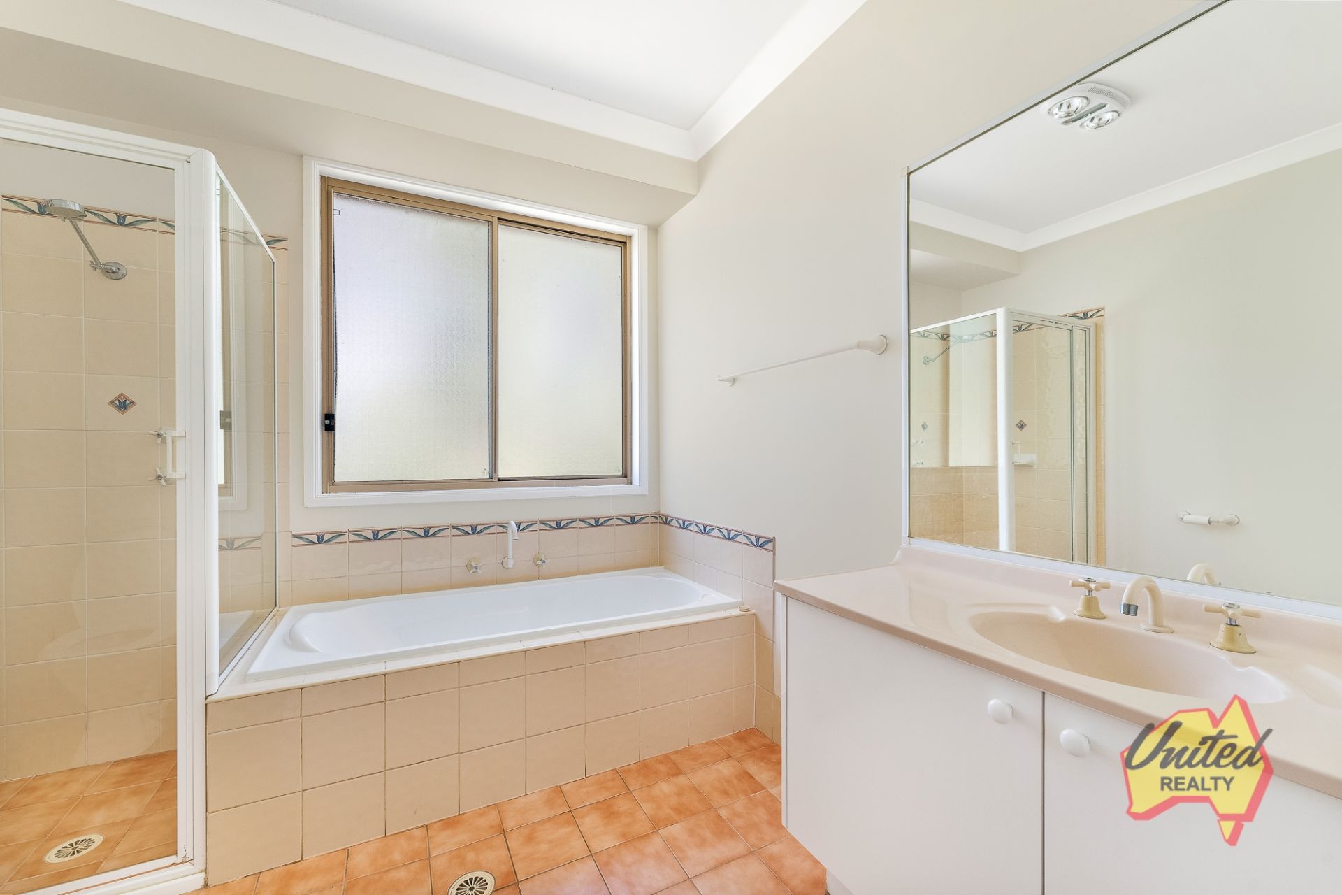 216 McCann Road, Rossmore United Realty