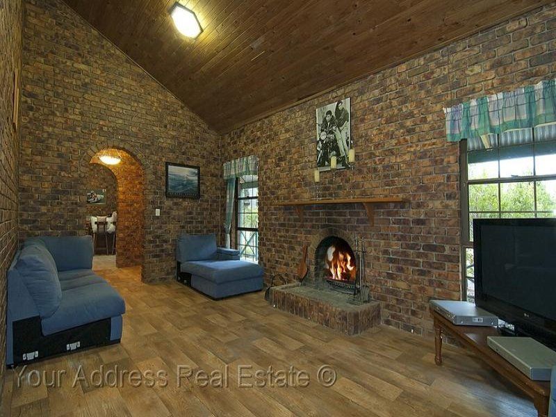 Real Estate For Sale 6771 Crest Road Greenbank , QLD