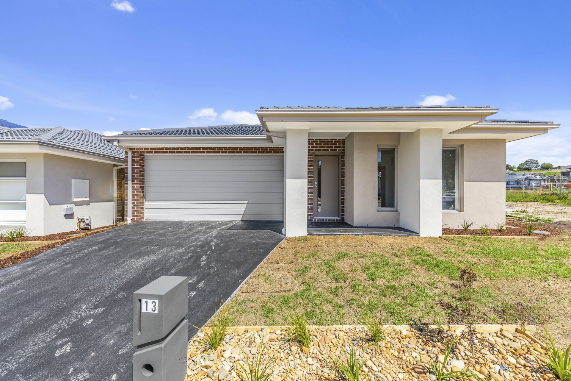 13 Chesney Rise, Officer OBrien Real Estate