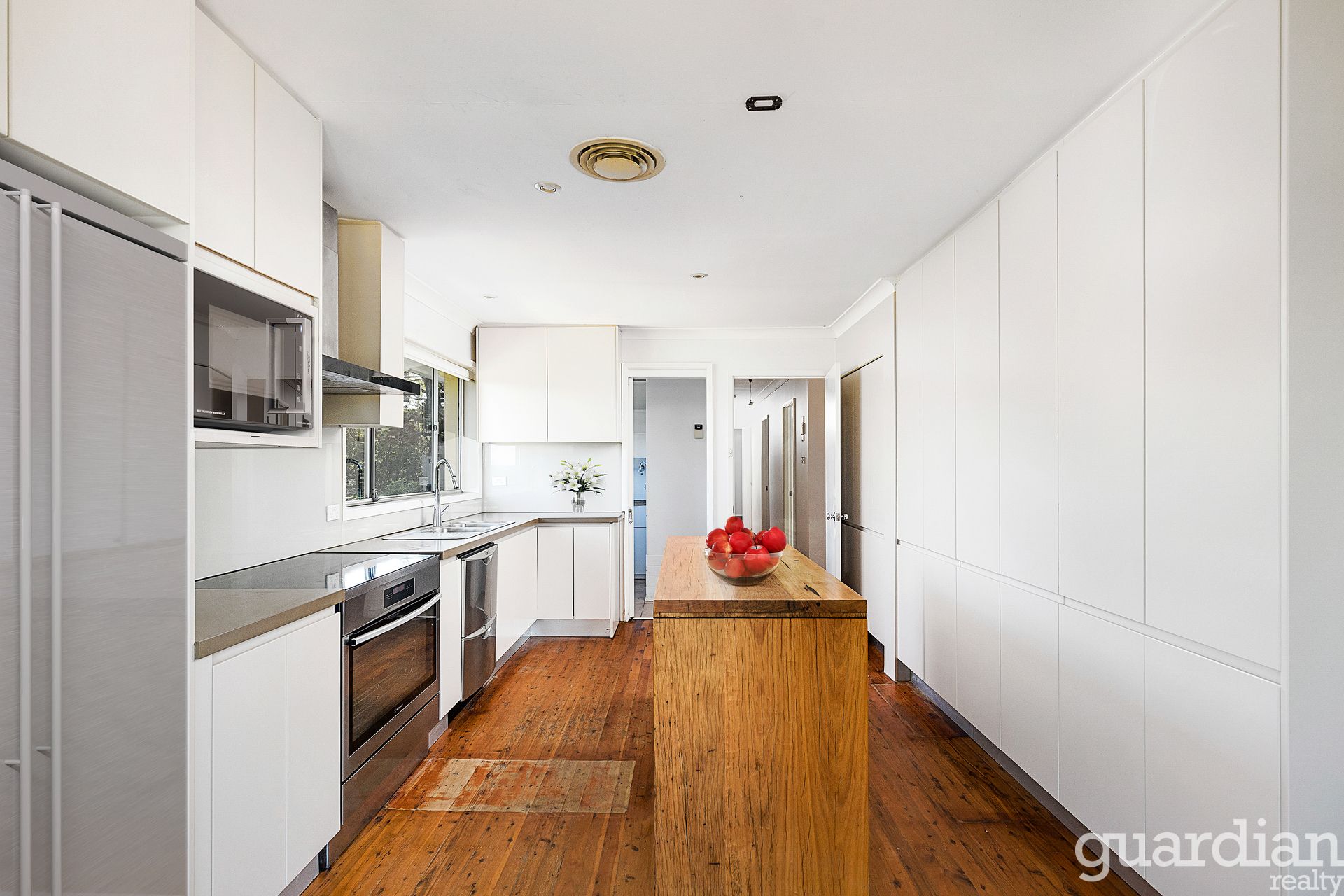 6 Orana Road, Kenthurst Guardian Realty