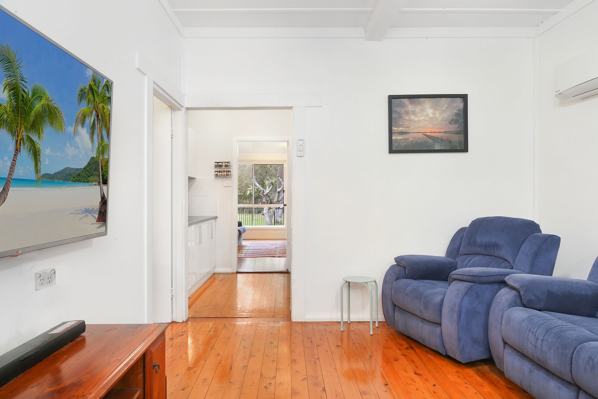 Real Estate For Sale 22 The Peninsula Street Killarney Vale , NSW