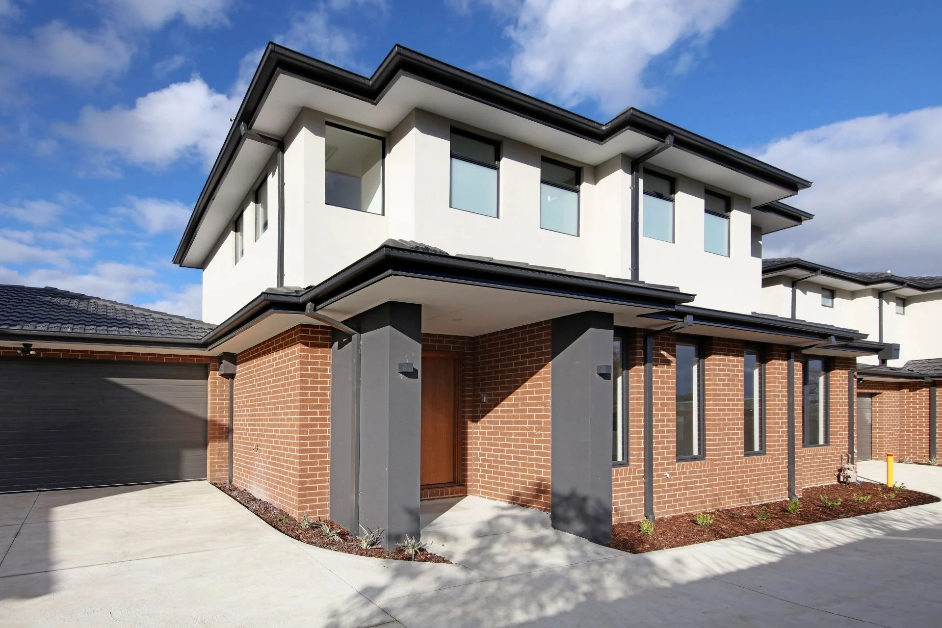 2/1 Oakleigh Street, Oakleigh East OBrien Real Estate