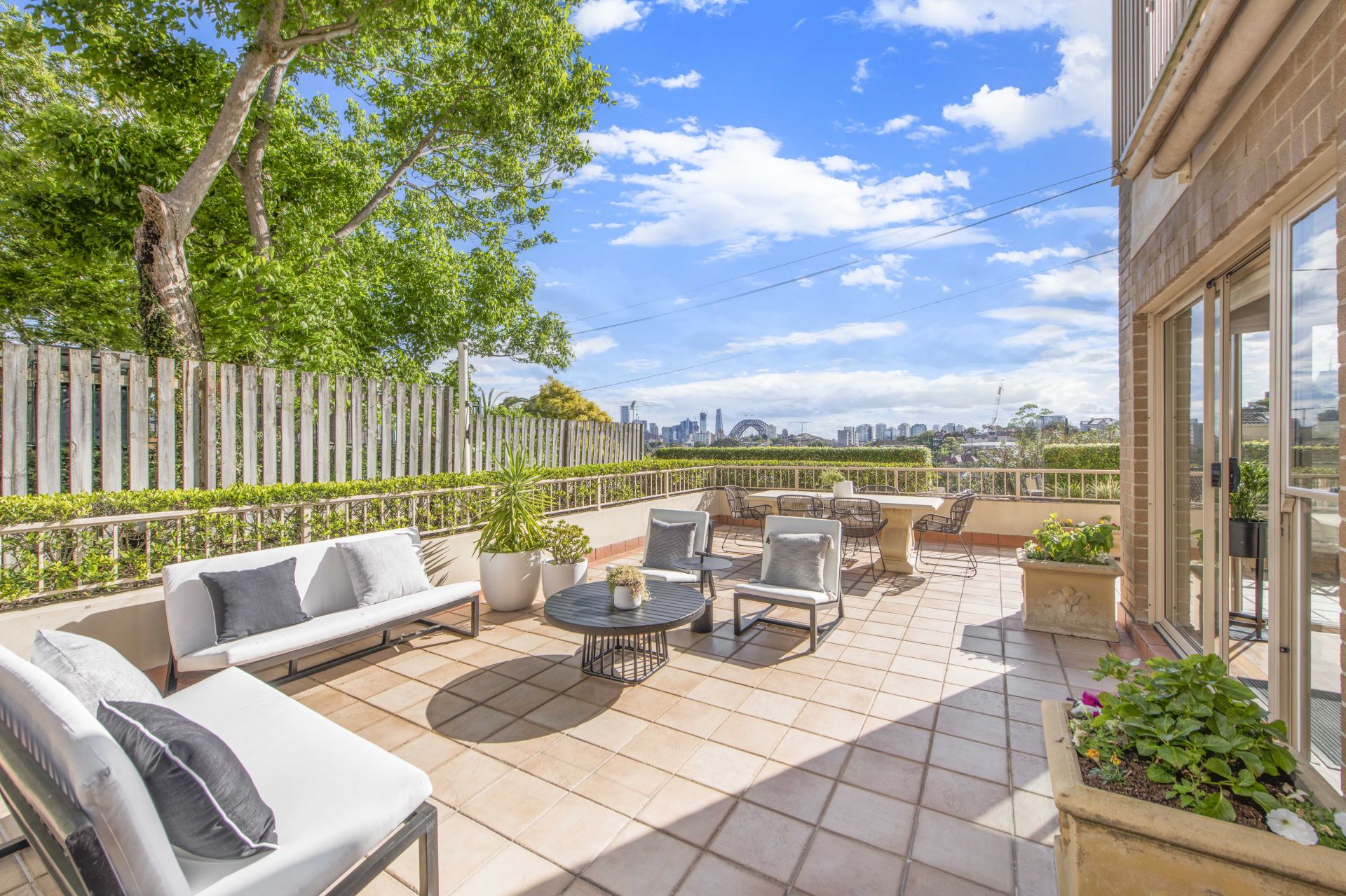 2/90 Cremorne Road, Cremorne Point Ella Elias Property Group