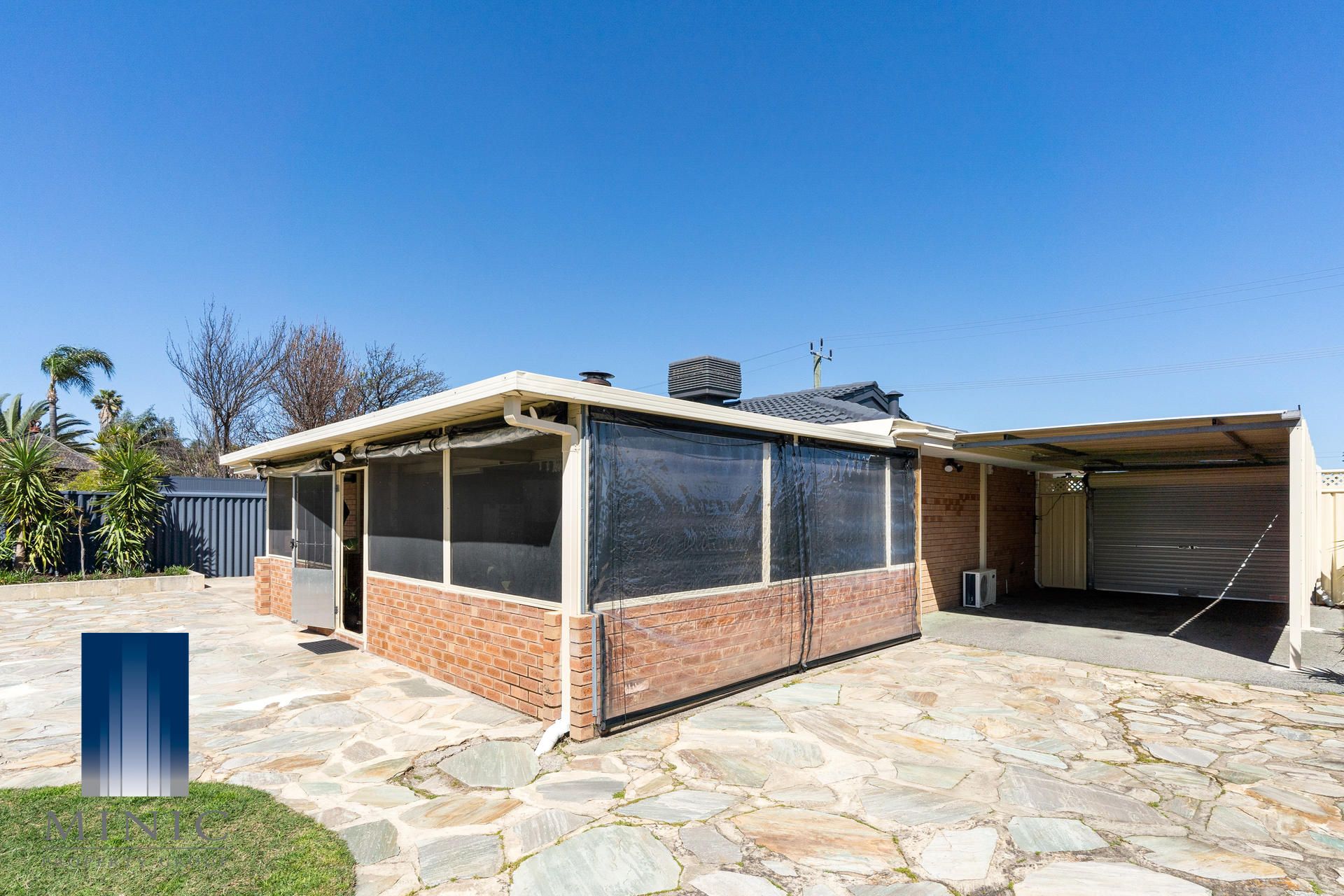 Real Estate For Sale 10 Greenough Way Gosnells , WA