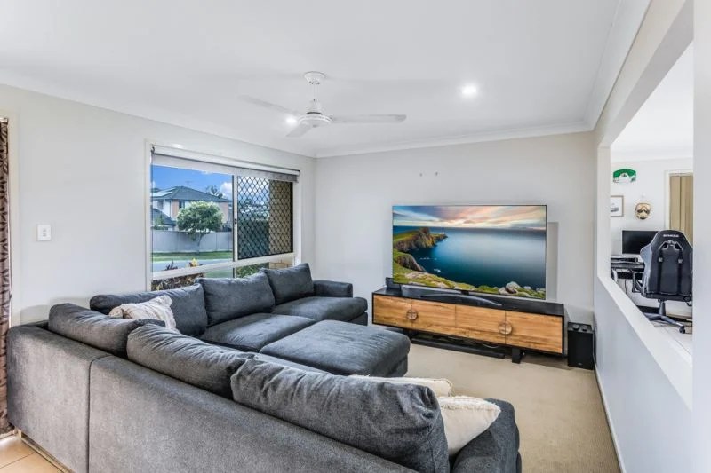 Real Estate For Sale 88 Glass House Circuit Kallangur , QLD