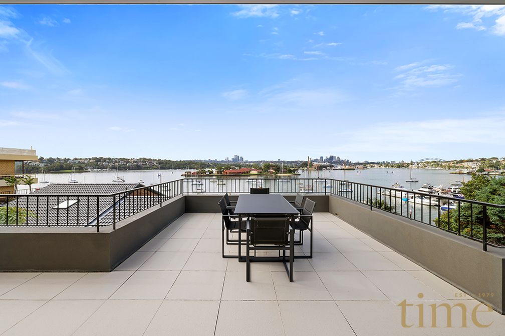 Time Realty Real Estate For Sale 4/4648 St Crescent