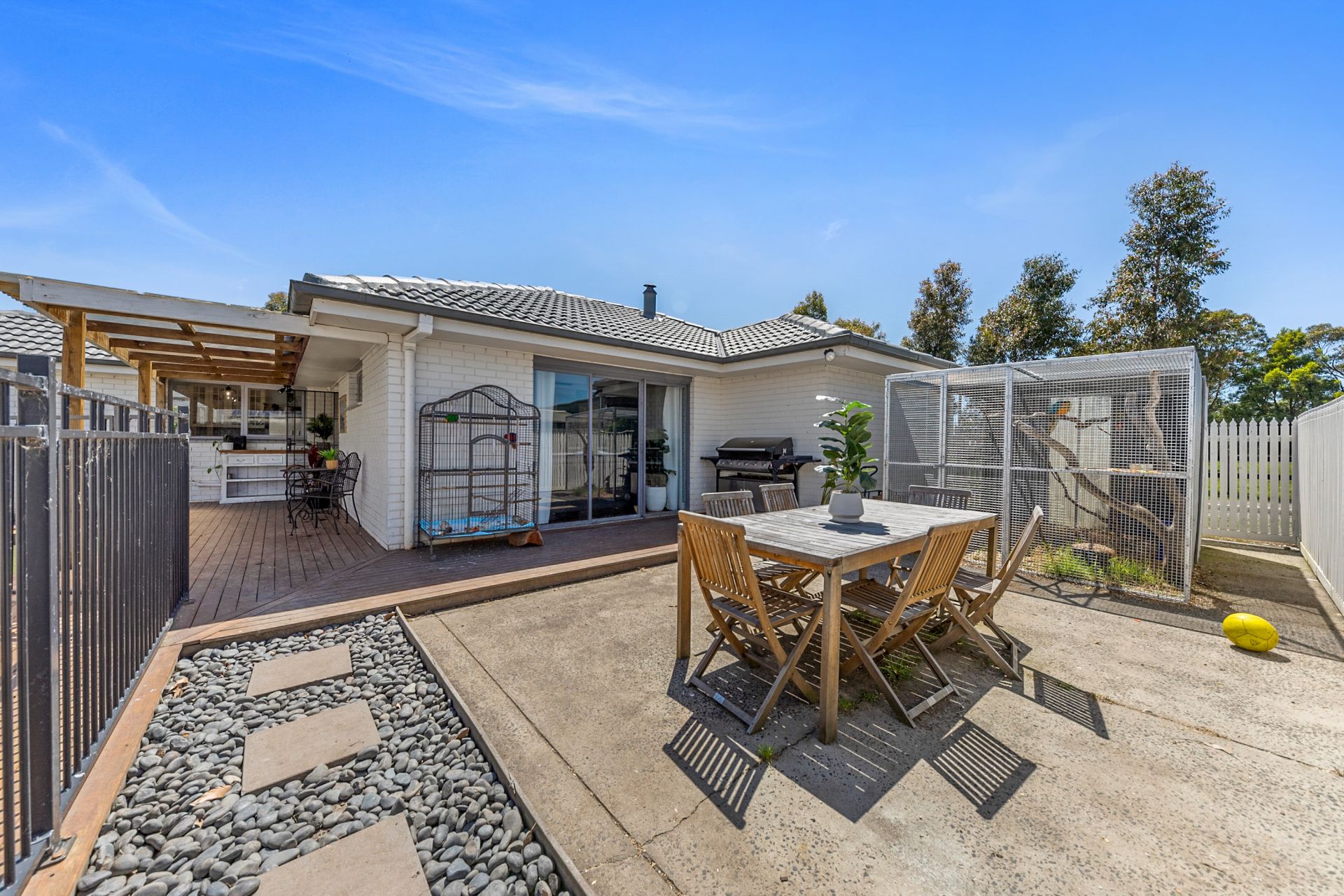 930 Koo Wee RupLongwarry Road, Bayles OBrien Real Estate