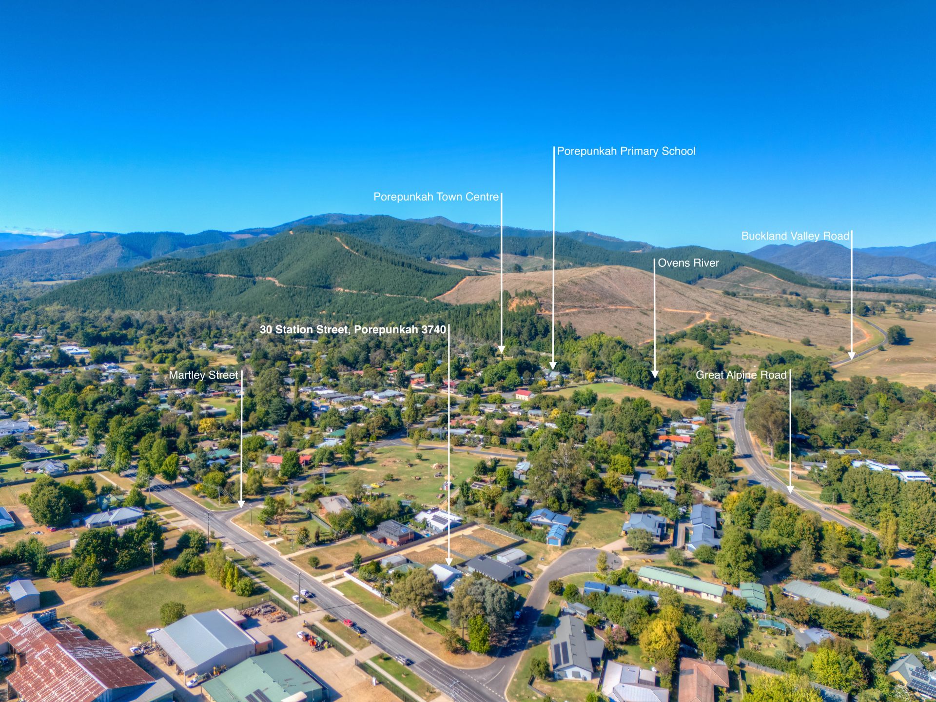 30 Station Street, Porepunkah Dickens Real Estate