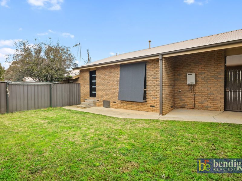2/49 Chum St, Golden Square Bendigo Real Estate