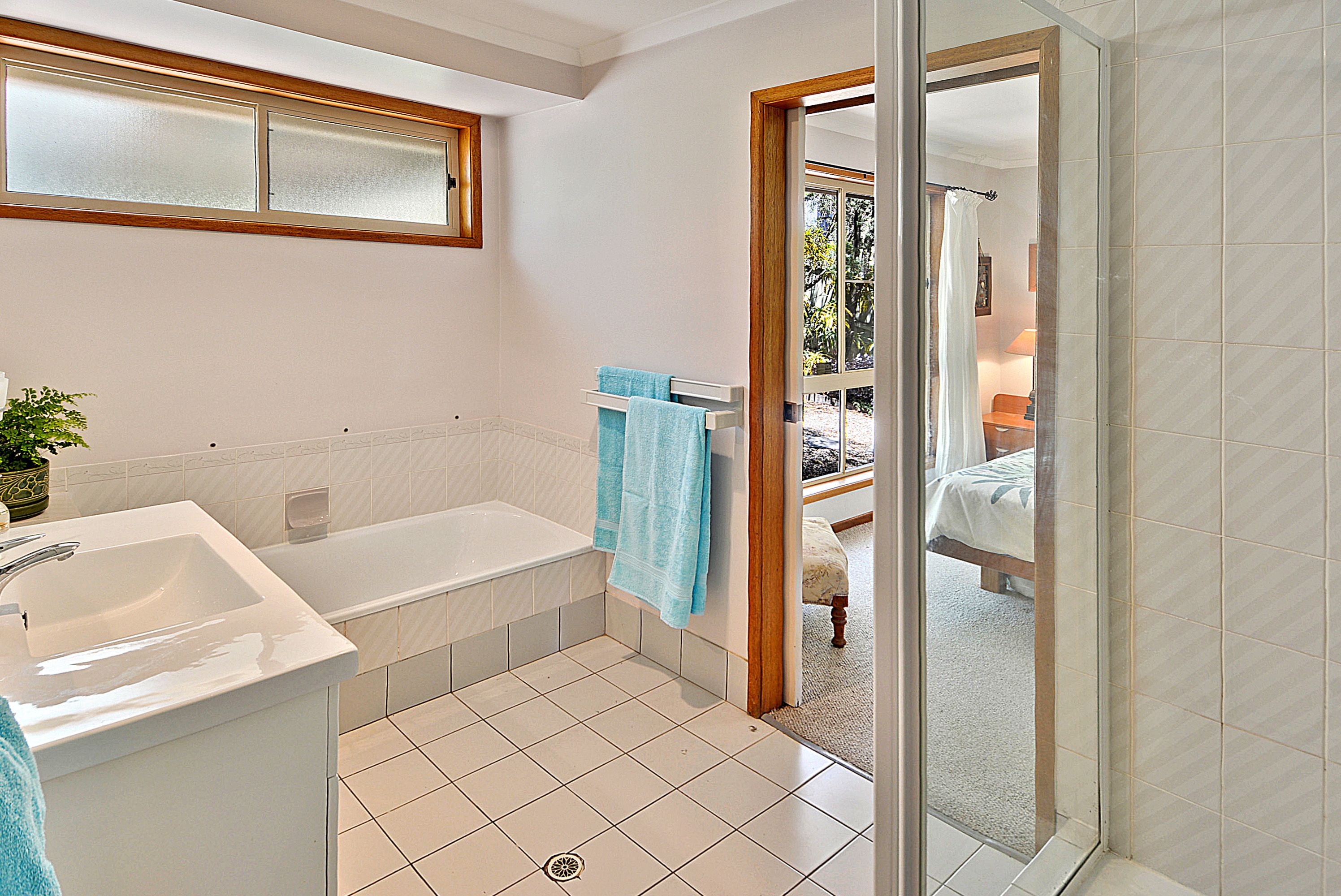 Real Estate For Sale 3 Cormorant Court Aroona , QLD