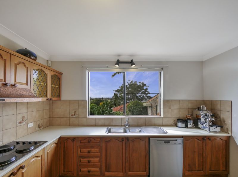 Real Estate For Sale 8 Gnarbo Avenue Carss Park , NSW