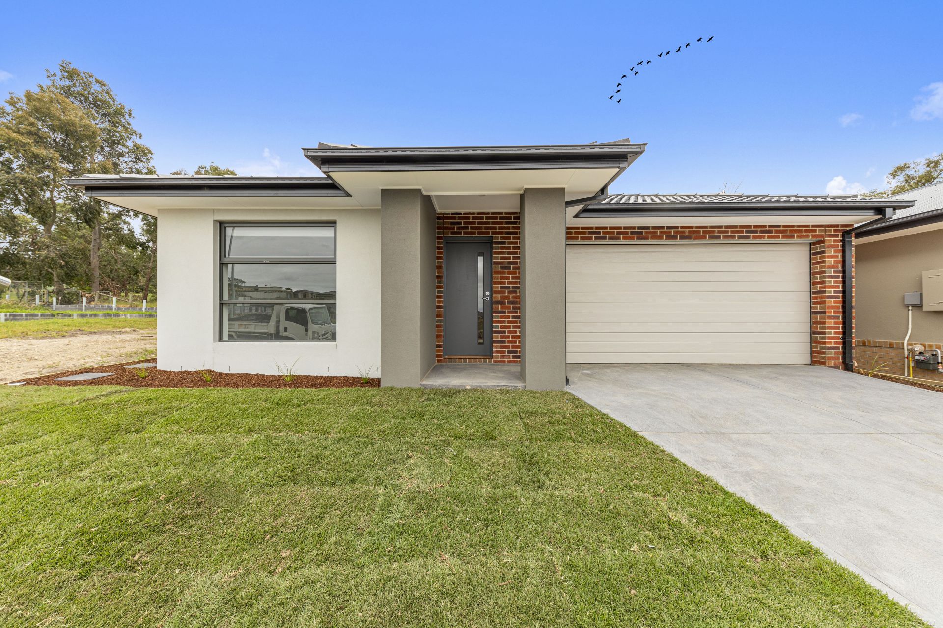 16 Chesney Rise, Officer OBrien Real Estate