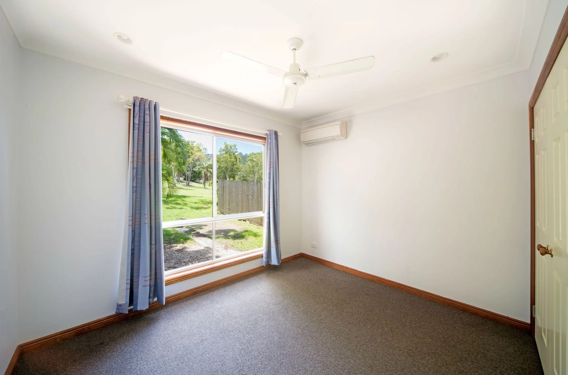 33 Jubilee Pocket Road, Jubilee Pocket Taylors Property Specialists