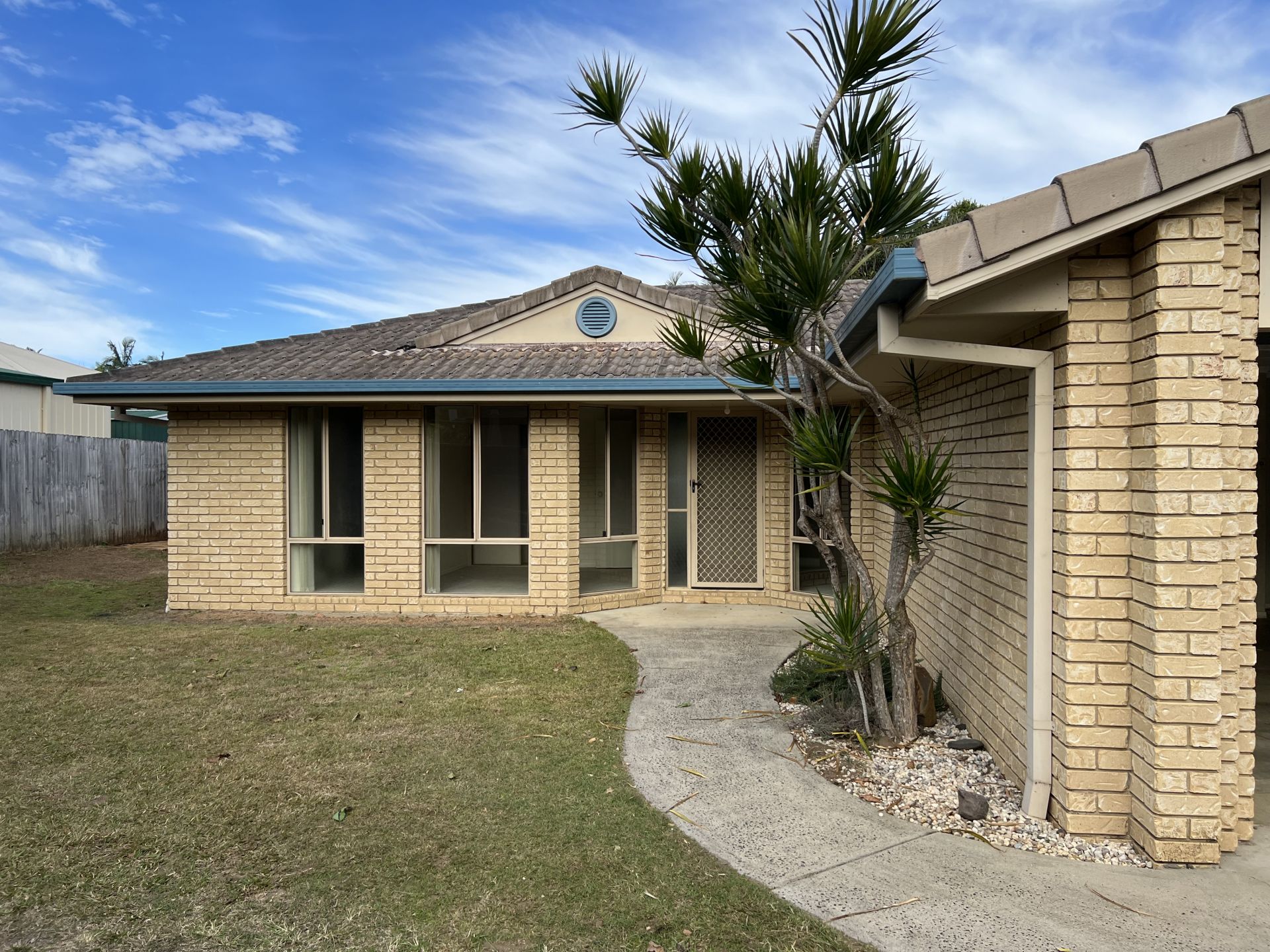 2/53 Hutley Drive, Lennox Head Lois Buckett Real Estate