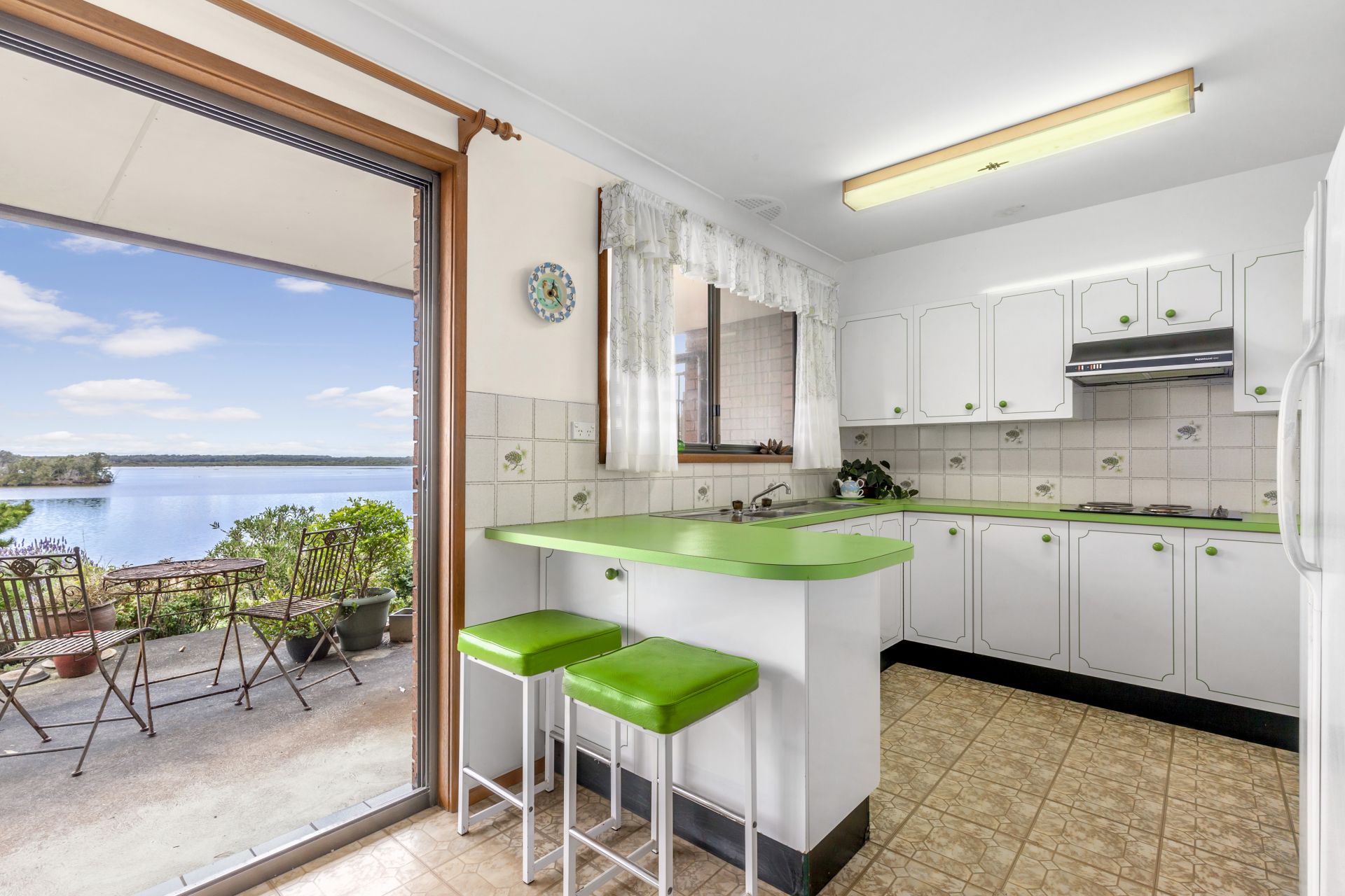 84 River Road, Shoalhaven Heads First National Coast & Country Real