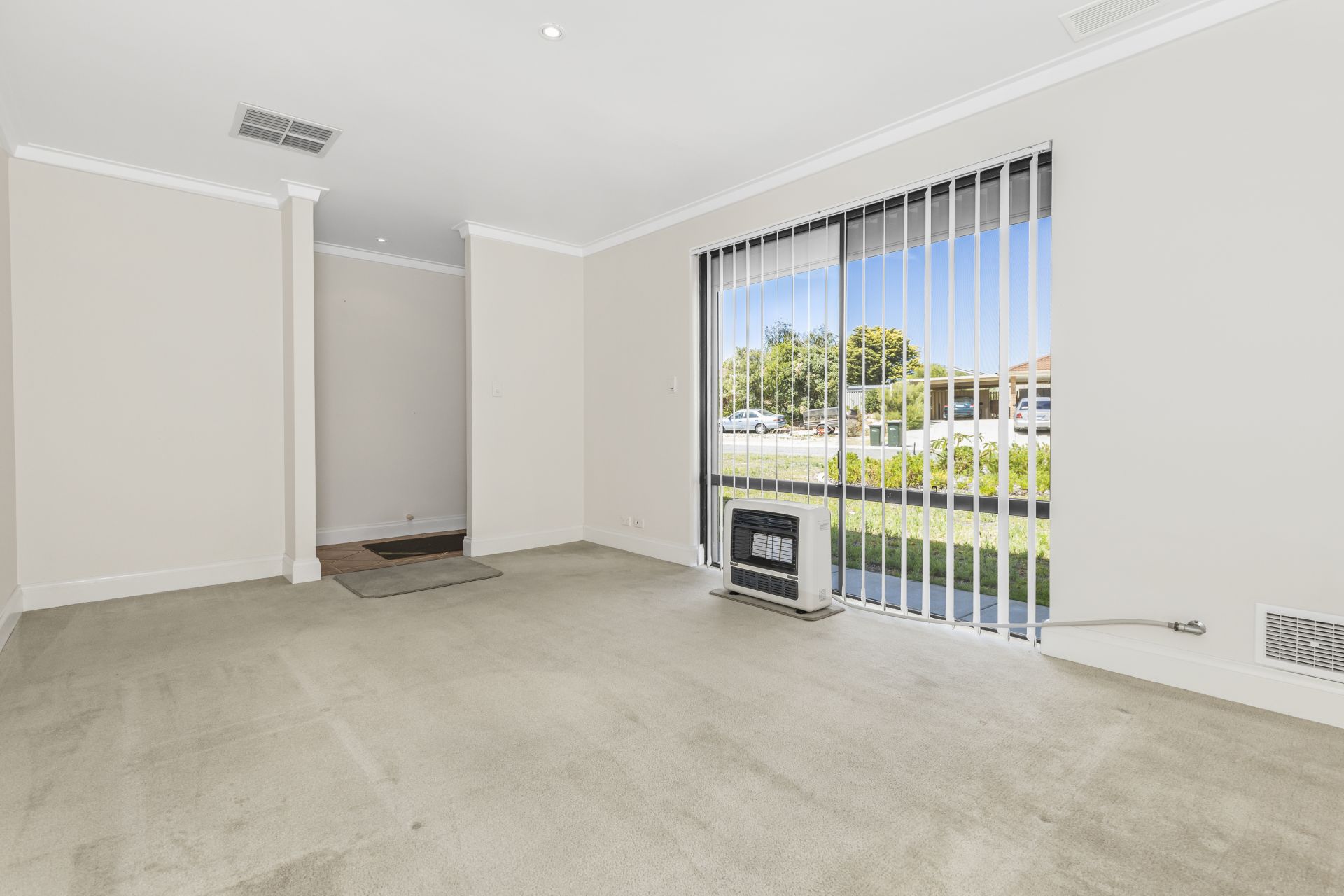 4 Lyndon Court, Heathridge iSell Real Estate