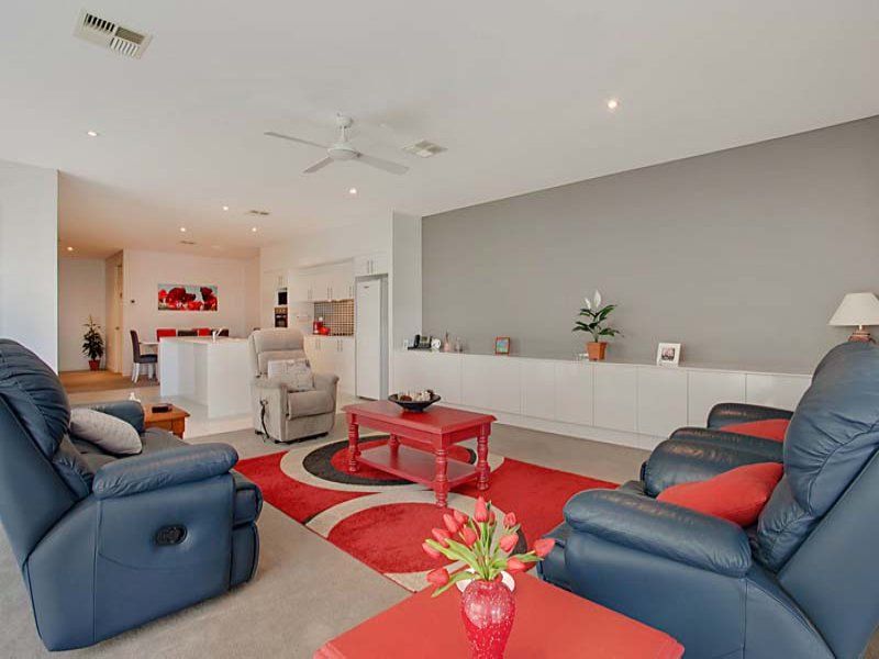 Real Estate For Sale 61/72 Glendower Street Gilead , NSW