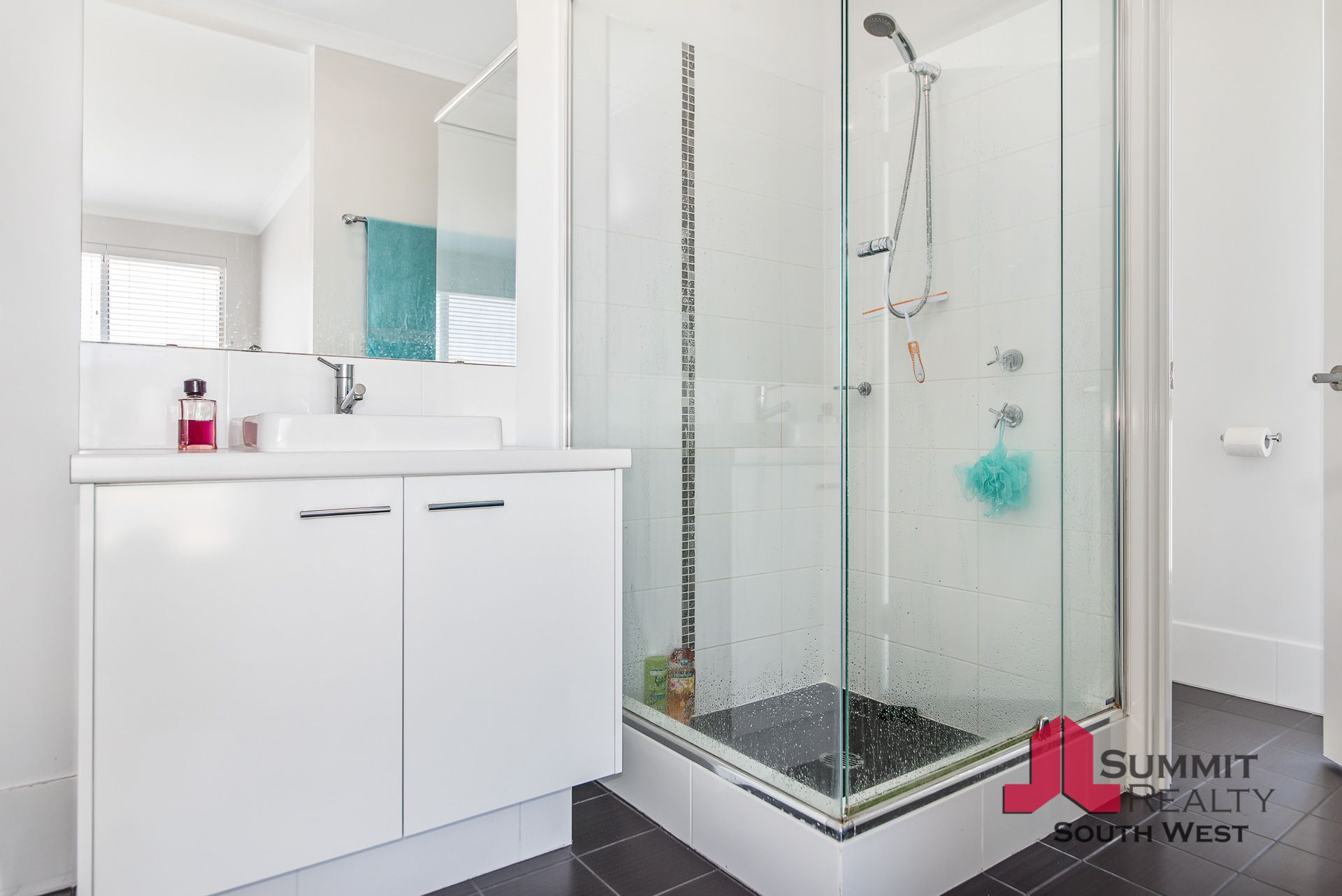 Real Estate For Sale 13 Muir Road Dalyellup , WA