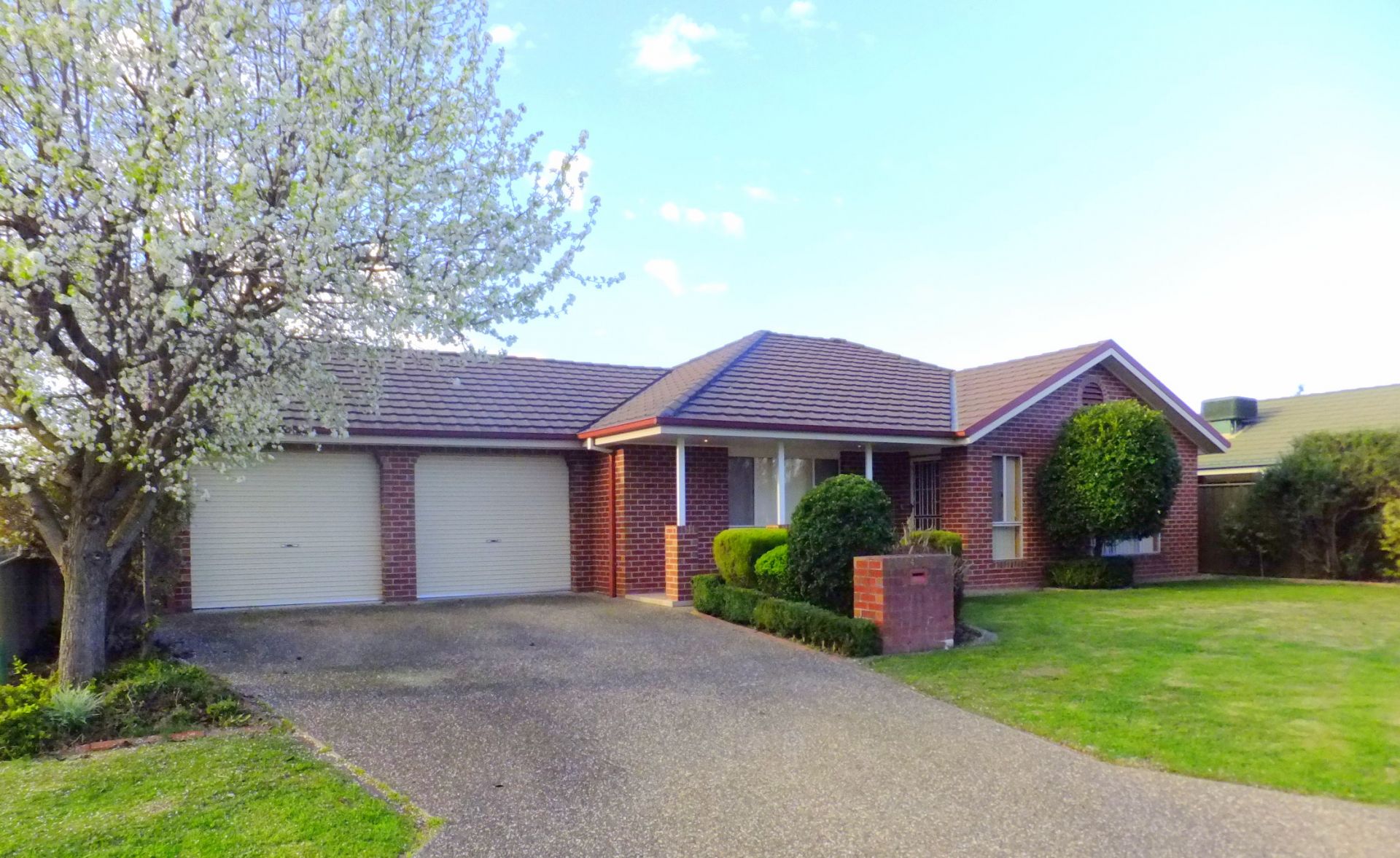 44 Peards Drive, East Albury Kane Real Estate