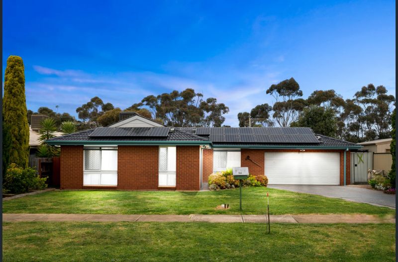 5 Trethowan Avenue, Melton West OBrien Real Estate