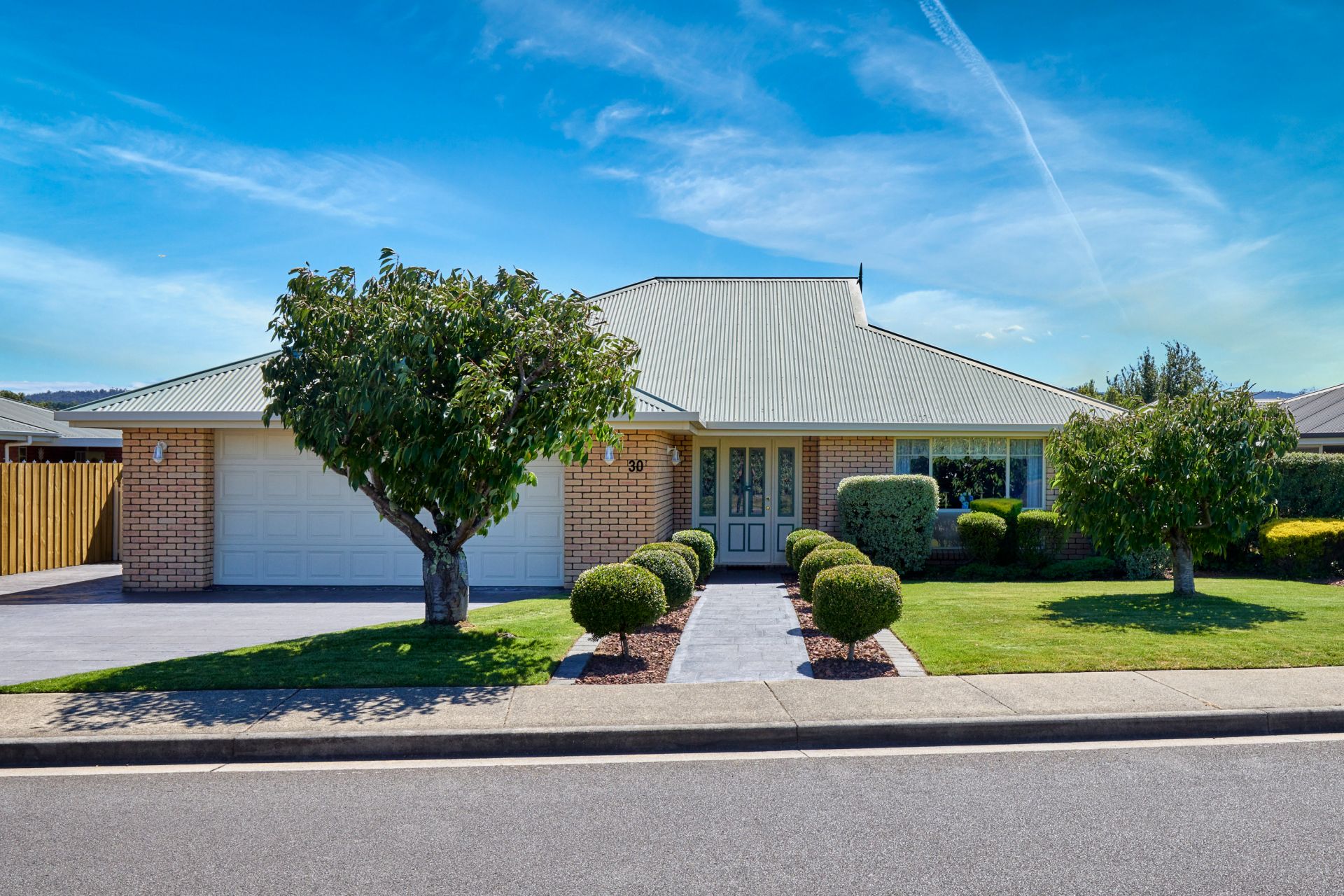30 Mount Stuart Drive, NEWNHAM Living Here Launceston