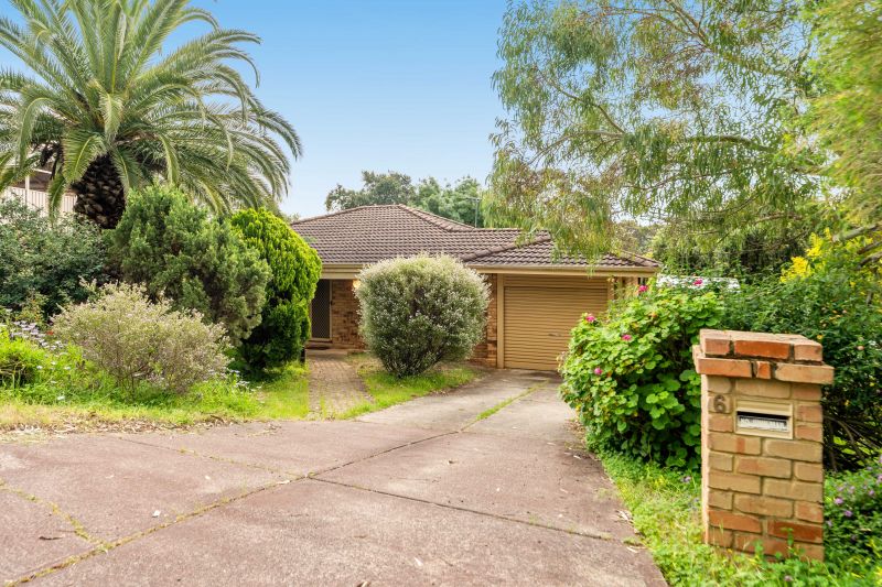 Real Estate For Sale 6 Millen Street Mount Nasura , WA