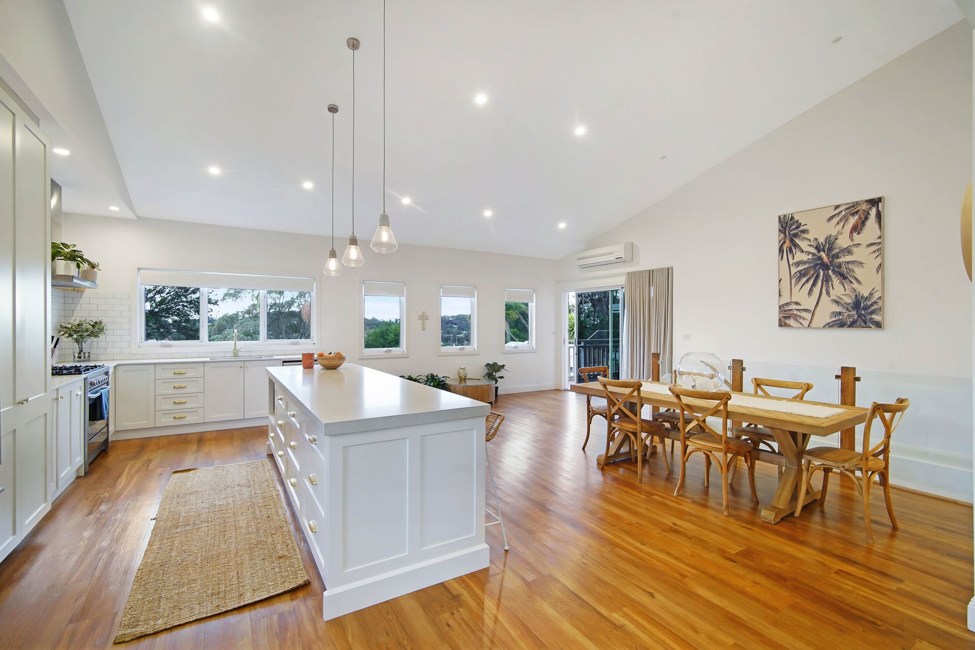Real Estate For Lease 1 Chislehurst Avenue Figtree , NSW