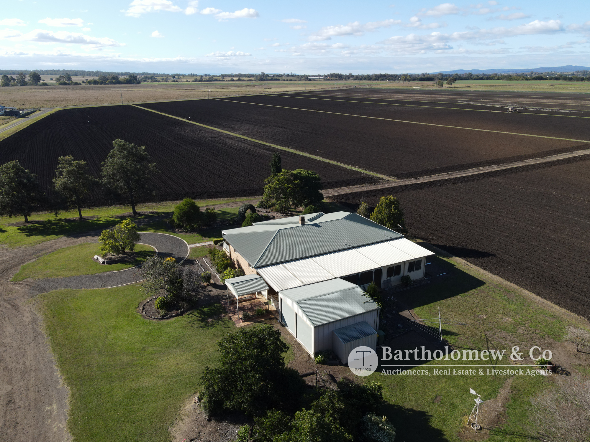 Real Estate For Sale 140 Warrill ViewPeak Crossing Road Warrill