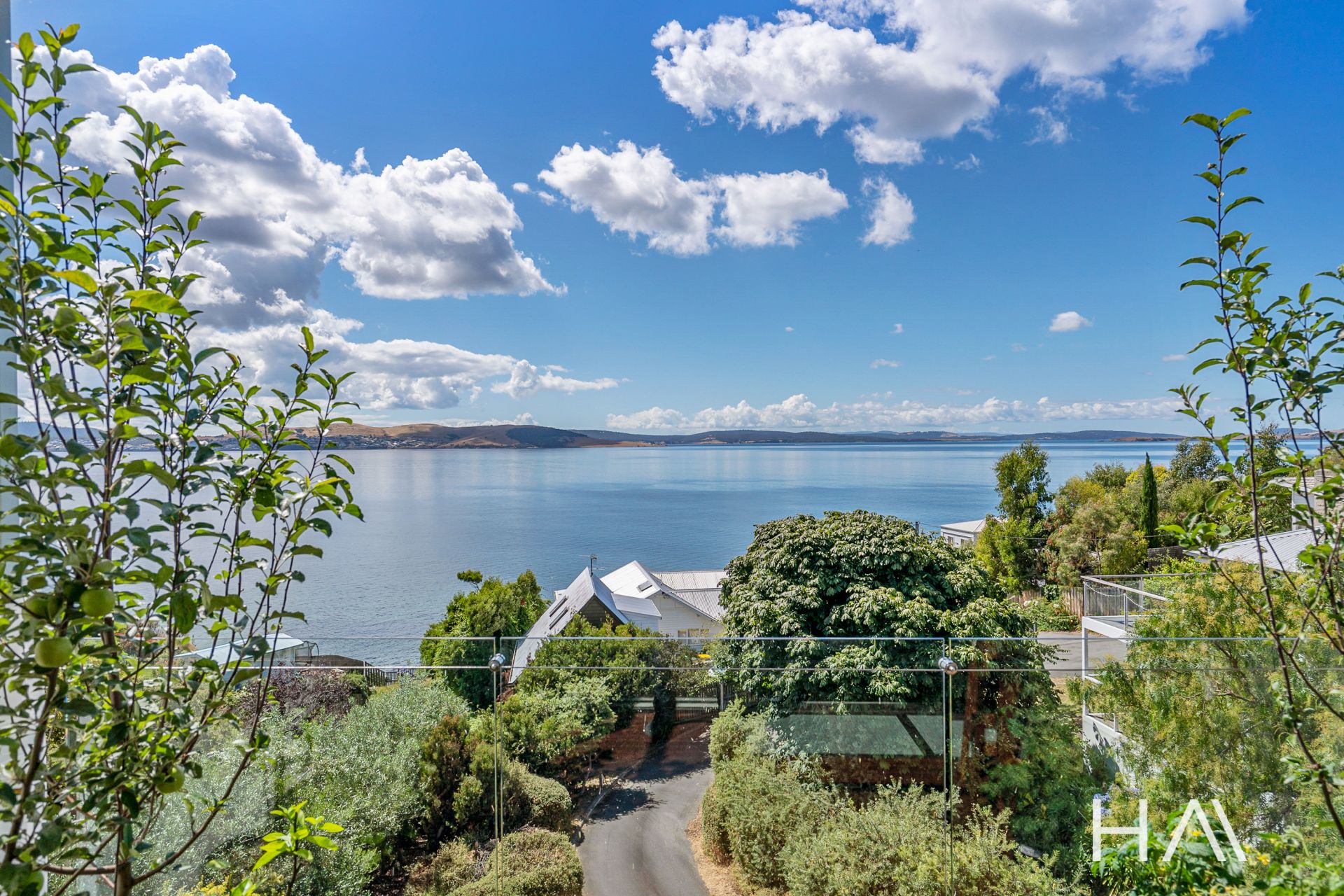 2/852A Sandy Bay Road, Sandy Bay Harrison Agents