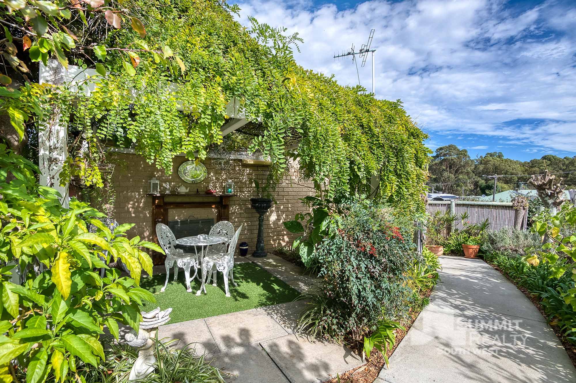 Real Estate For Sale 8 Hovea Street Myalup , WA