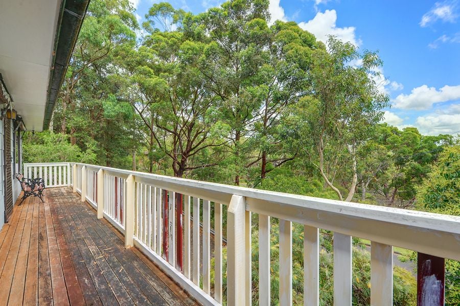 Real Estate For Sale 24 Janita Crescent Mount Colah , NSW