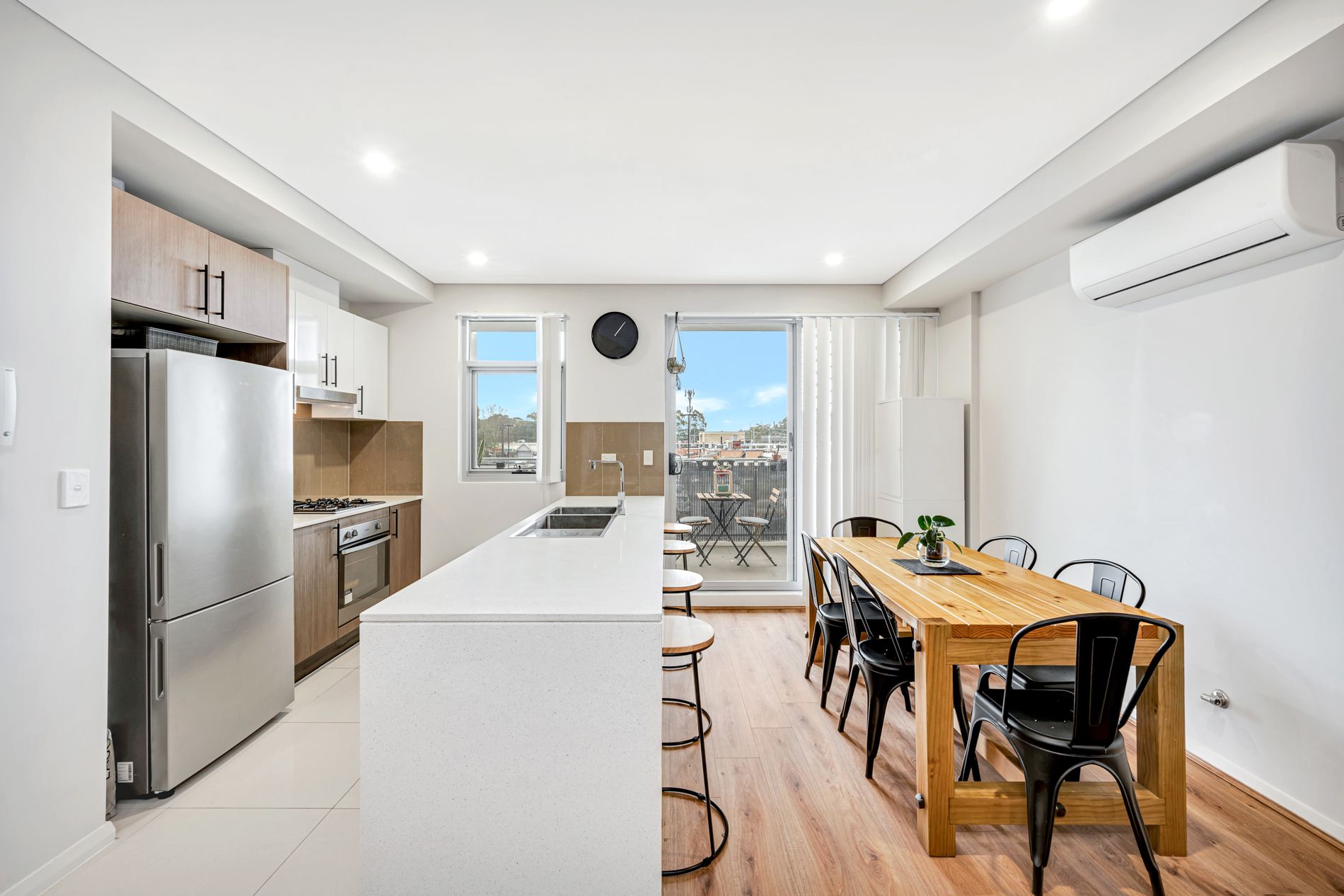 Real Estate For Lease 102/25 Railway Road Quakers Hill , NSW