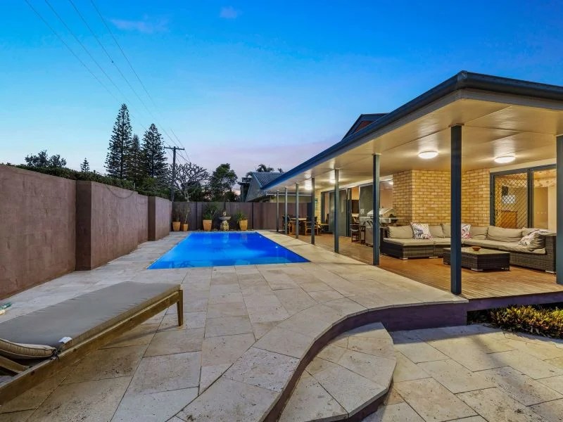 Real Estate For Sale 23 Beach Parade Mylestom , NSW