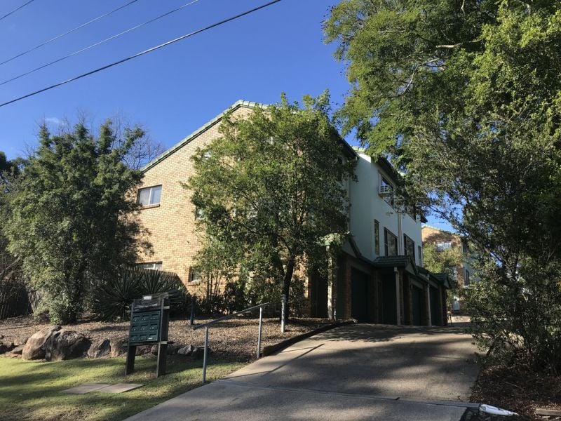 Property for Lease CROWNE REAL ESTATE