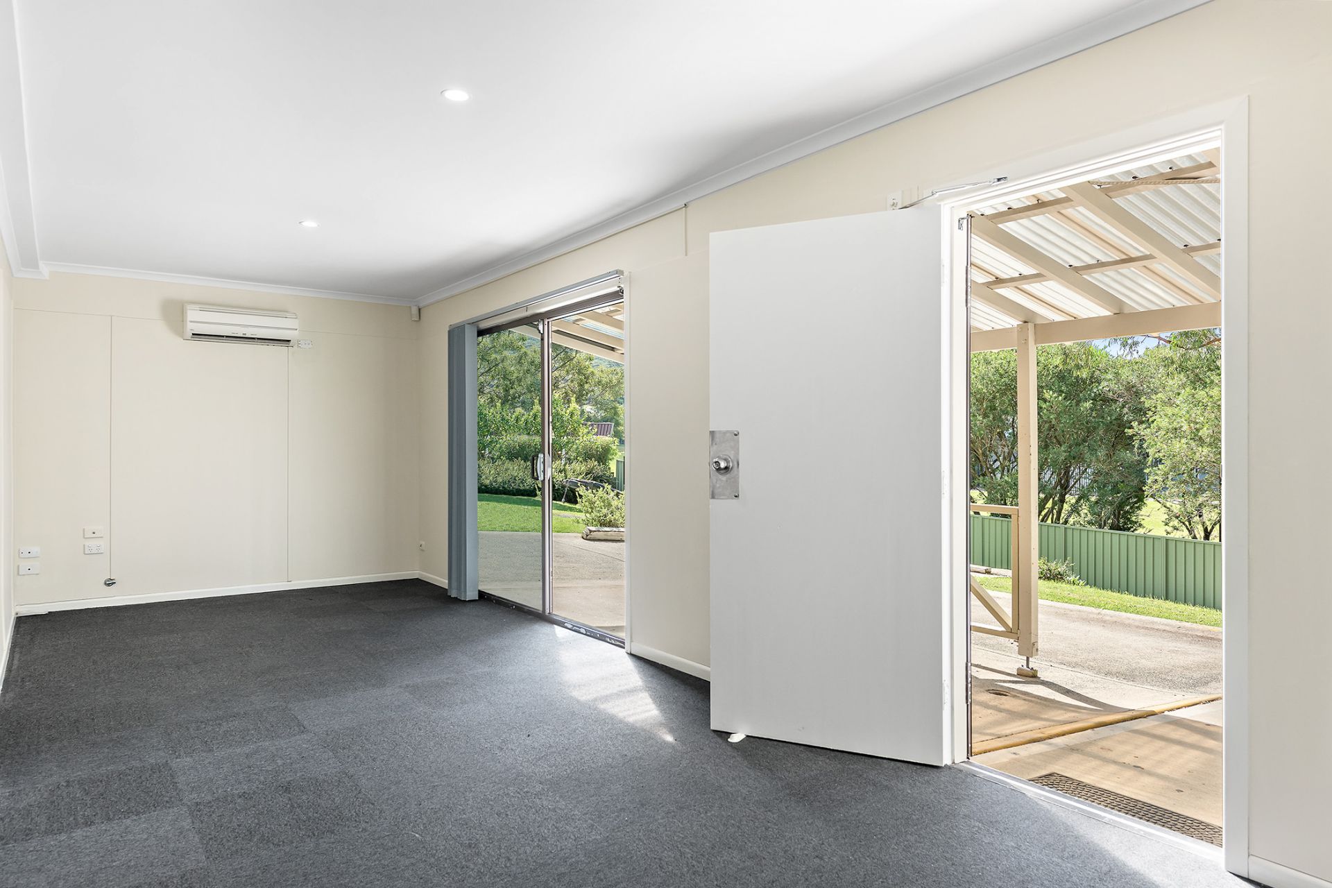 Real Estate For Sale 116 Mount Keira Road West Wollongong , NSW